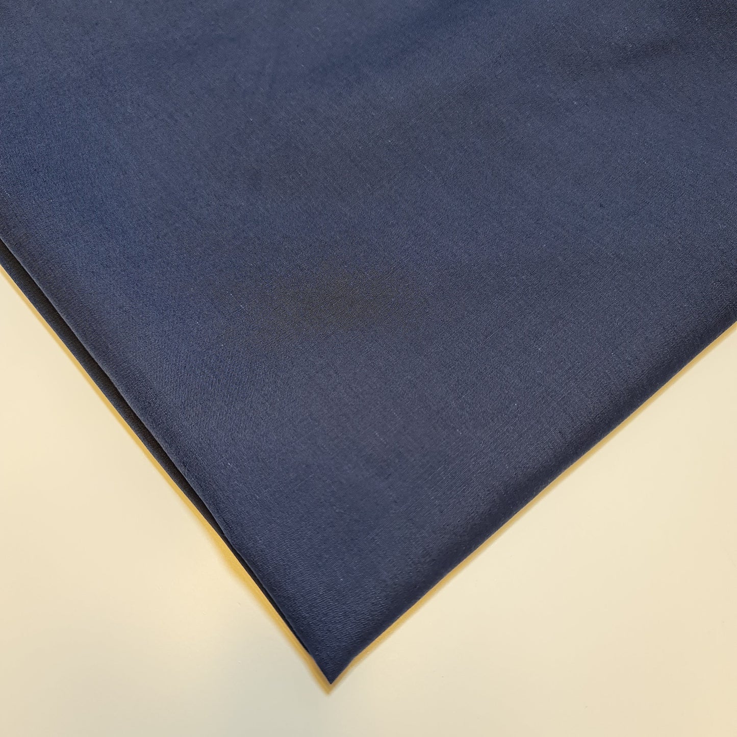 Plain Polycotton Fabric – 44" Wide Premium Dyed Material for Dressmaking, Crafts & Quilting