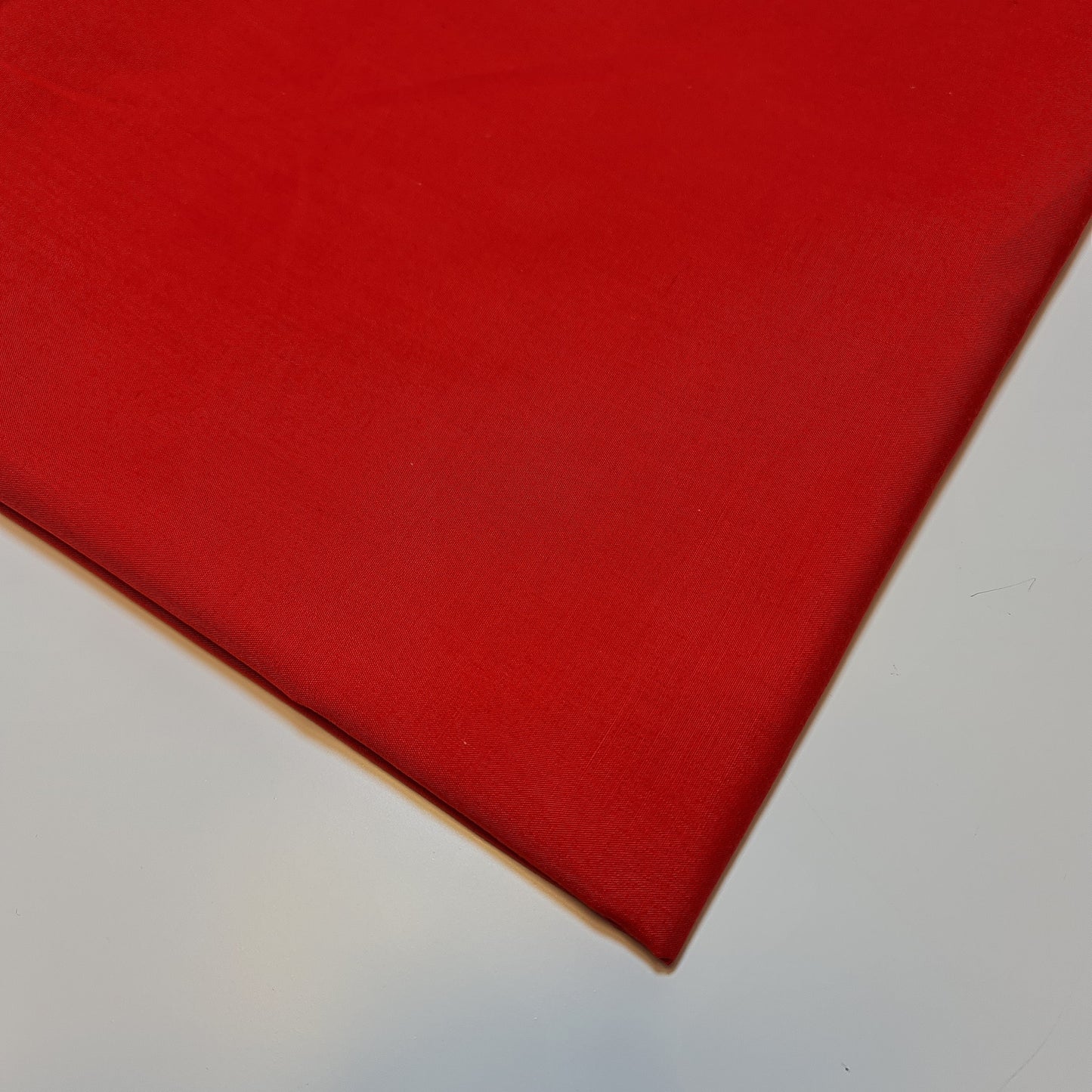 Plain Polycotton Fabric – 44" Wide Premium Dyed Material for Dressmaking, Crafts & Quilting