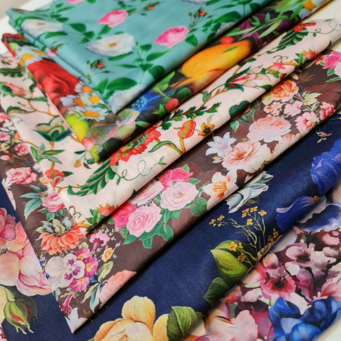 Bundle of 6 Floral Digital Print Lawn Polycotton Fat Quarter Quilting Patchwork Craft Fabric 50x50cm Material