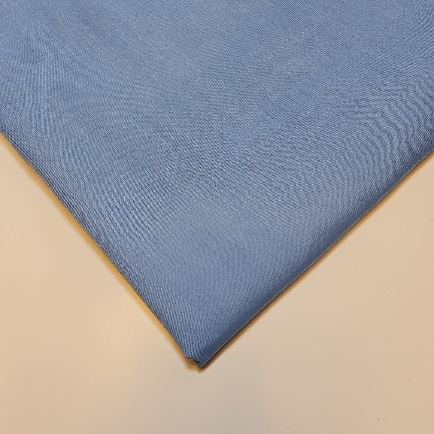 Plain Polycotton Fabric – 44" Wide Premium Dyed Material for Dressmaking, Crafts & Quilting