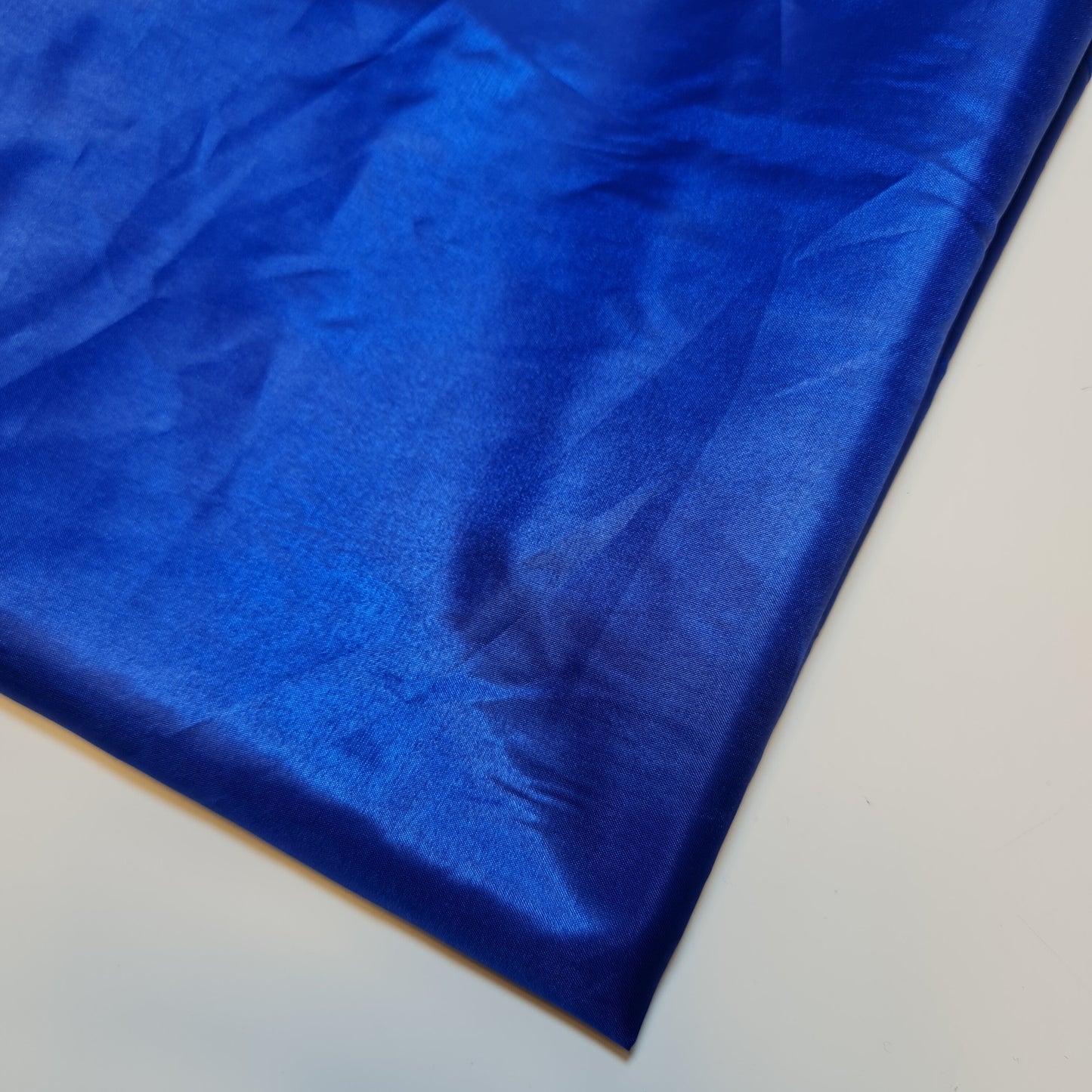 Habotai Lightweight Satin Fabric – 58" Wide Anti-Static Lining for Dresses, Skirts, Jackets & Décor by the Metre