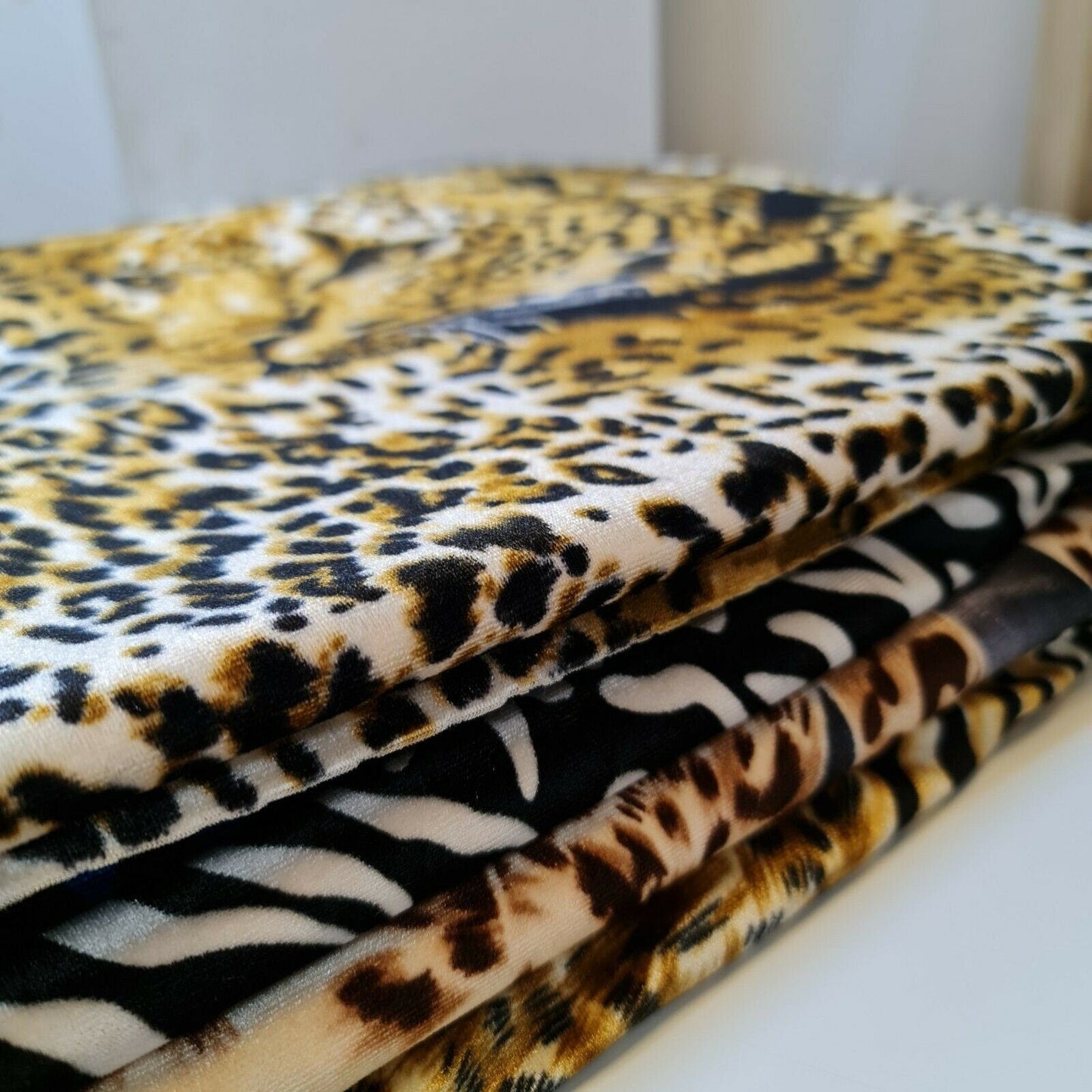Stretch Animal & Floral Printed Velvet Fabric – 58" Wide Soft Upholstery, Patchwork & Craft Material