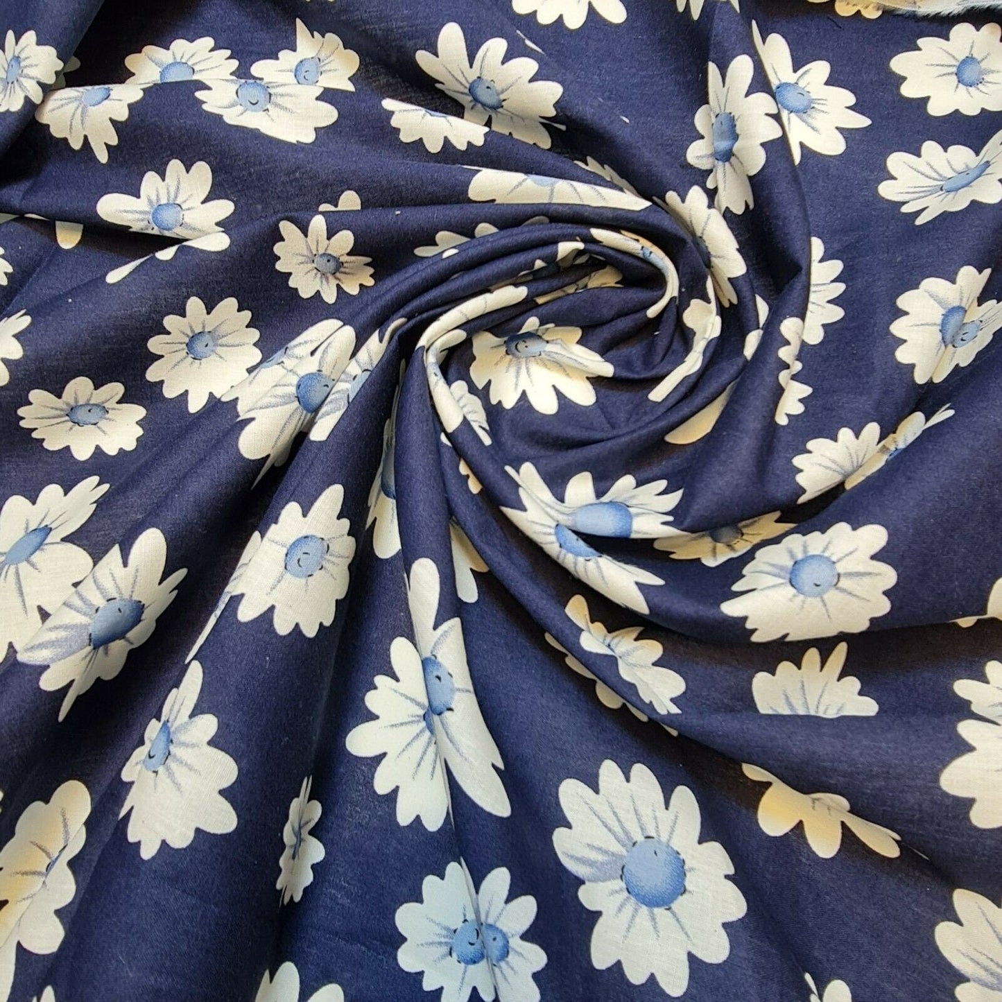 100% Cotton Poplin Daisy Flower Fabric Dress Craft Quilting Costume Material By The Meter