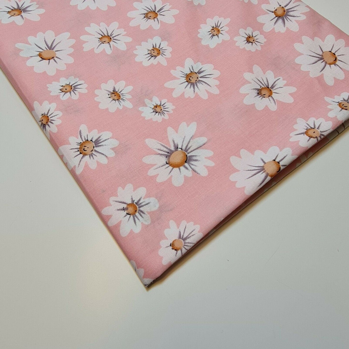 100% Cotton Poplin Daisy Flower Fabric Dress Craft Quilting Costume Material By The Meter