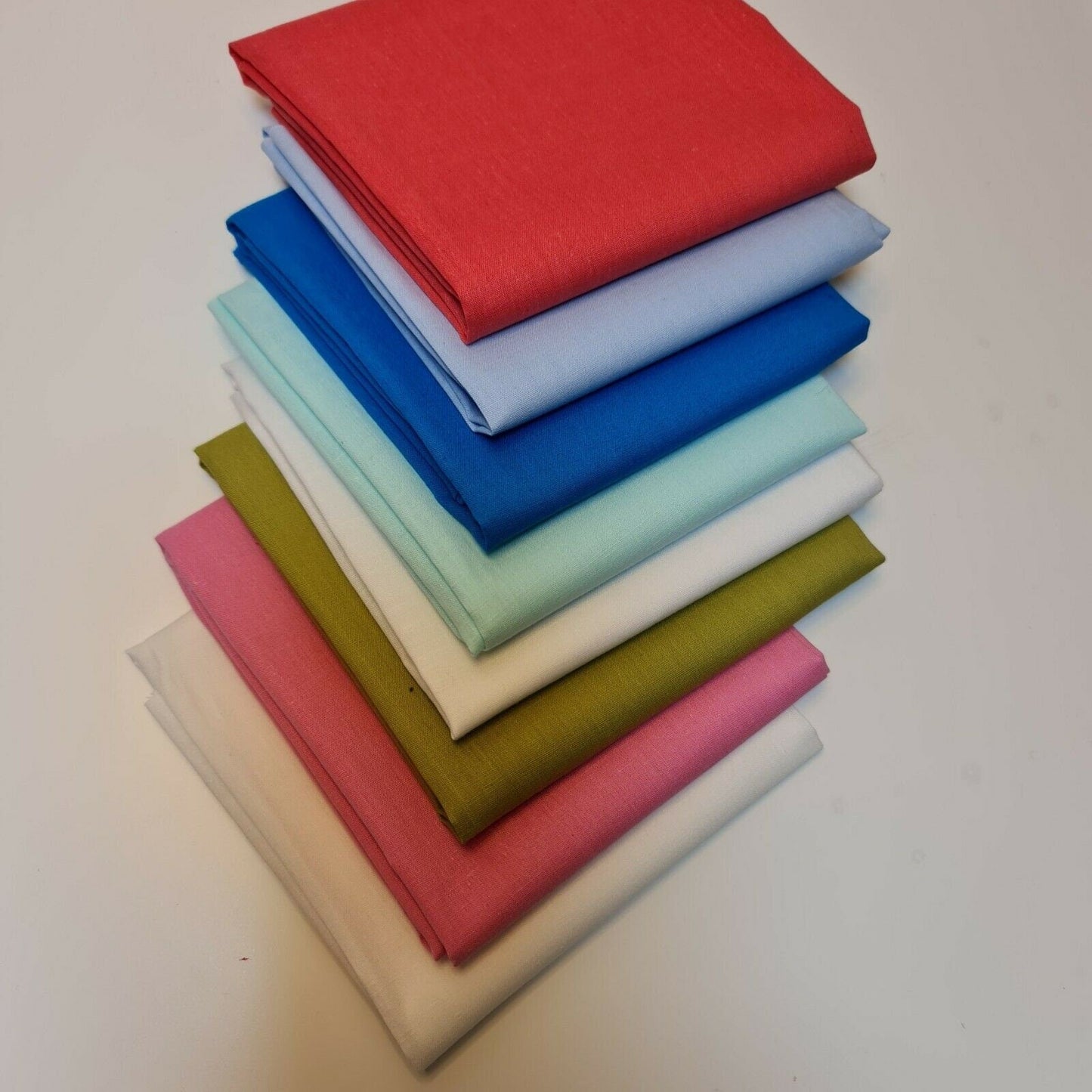 100% Cotton Fat Quarter Fabric Bundle of 8 50x50cm Mix Colours Plain Solid Colours Quilting Patchwork Material