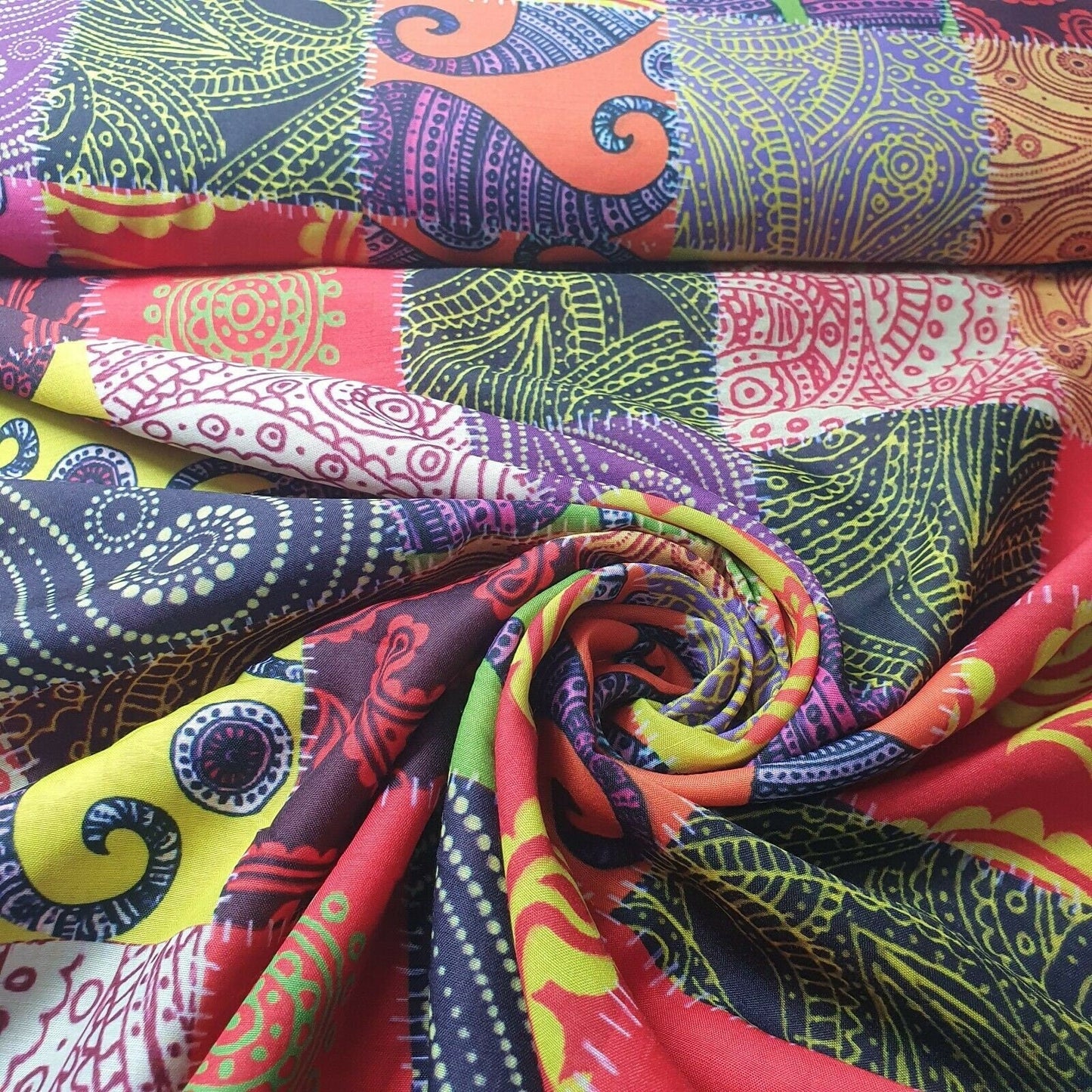 Digital Floral Print Polycotton Fabric – 44" Wide Soft Lightweight Dress & Craft Material