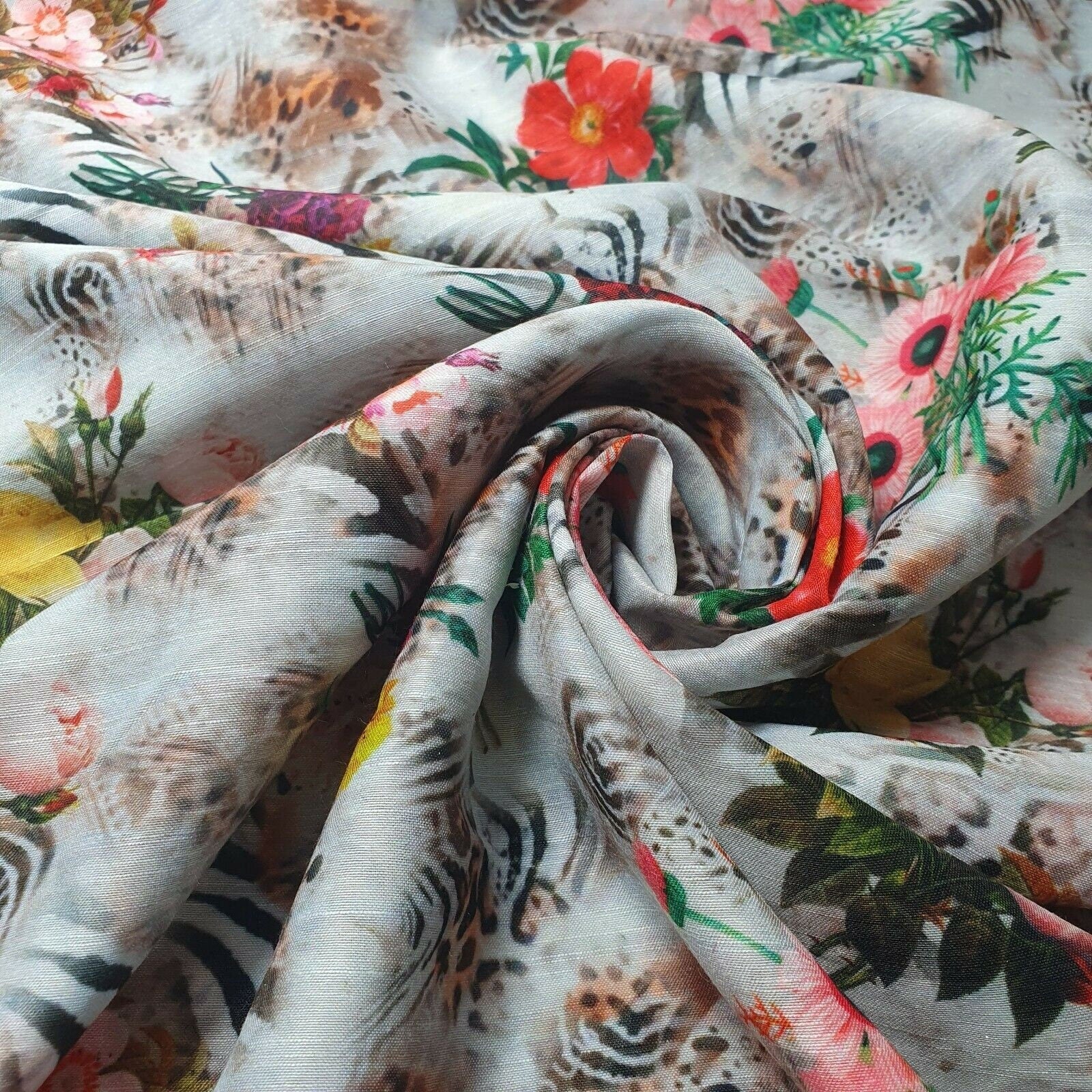 Digital Floral Print Polycotton Fabric – 44