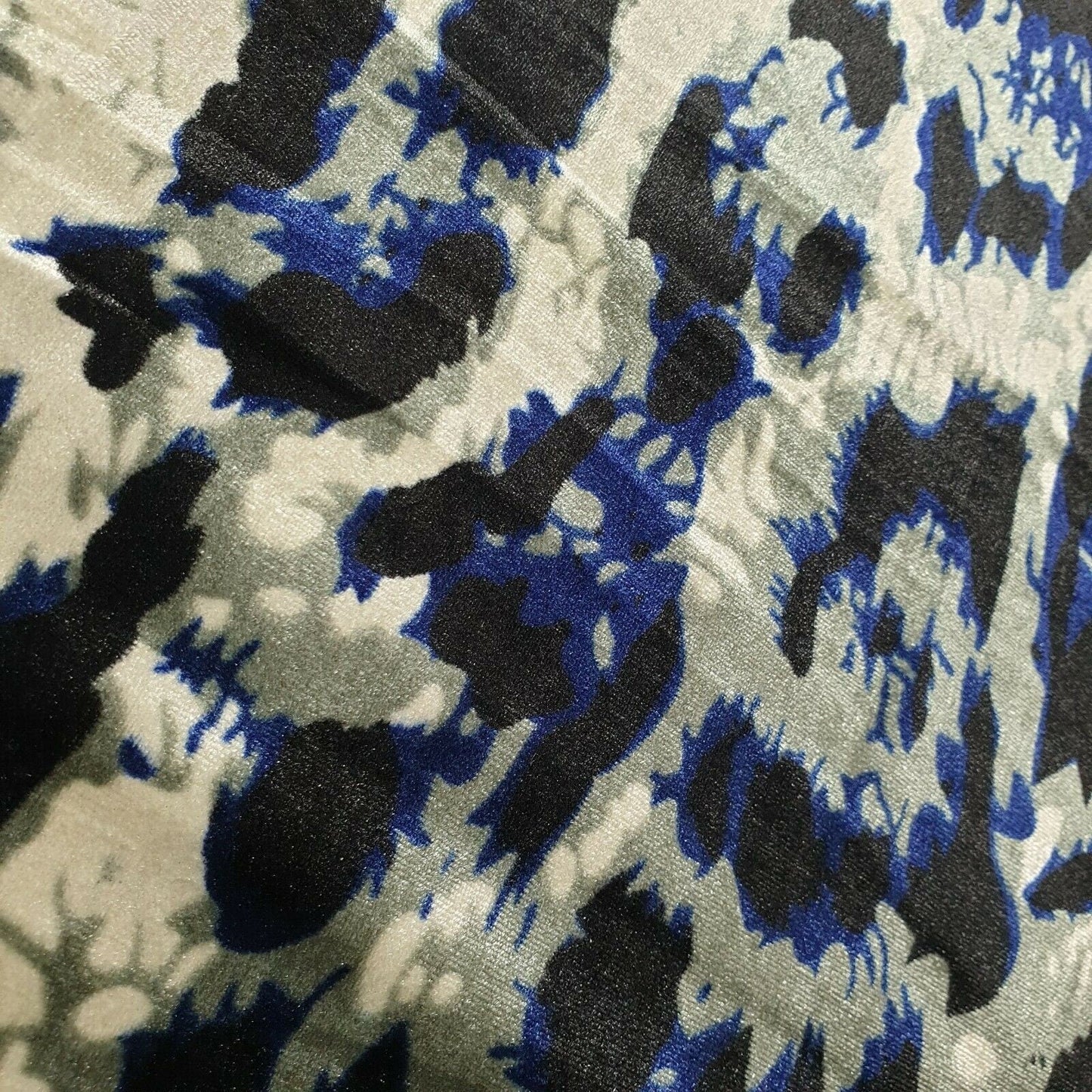 Stretch Animal & Floral Printed Velvet Fabric – 58" Wide Soft Upholstery, Patchwork & Craft Material