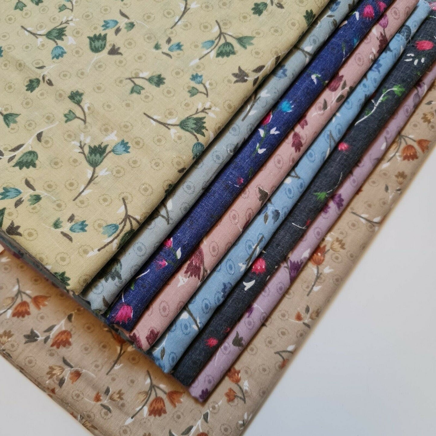 Vintage Japanese Floral Printed Polycotton Fabric – 58" Wide Soft Dress & Craft Material by the Metre