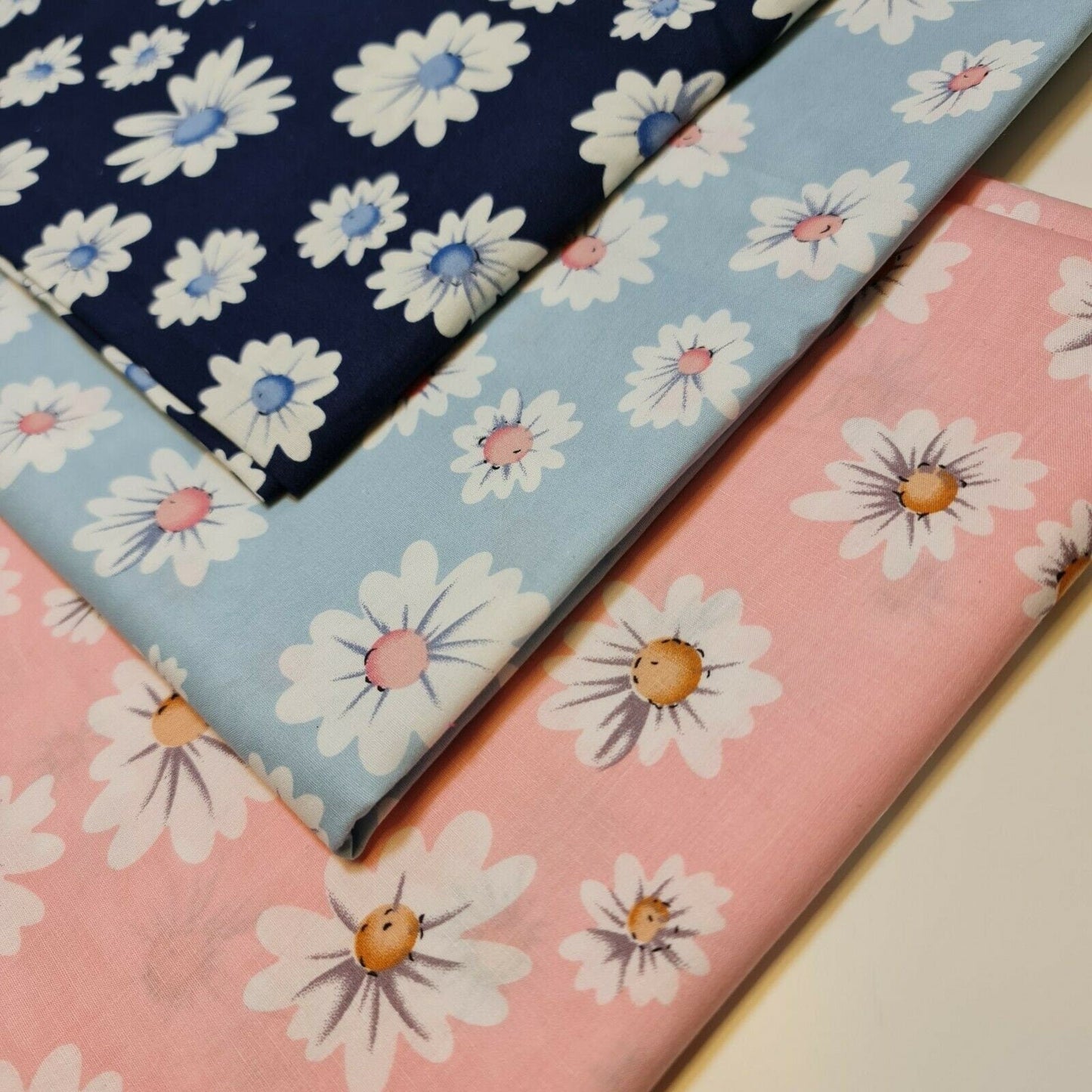 100% Cotton Poplin Daisy Flower Fabric Dress Craft Quilting Costume Material By The Meter
