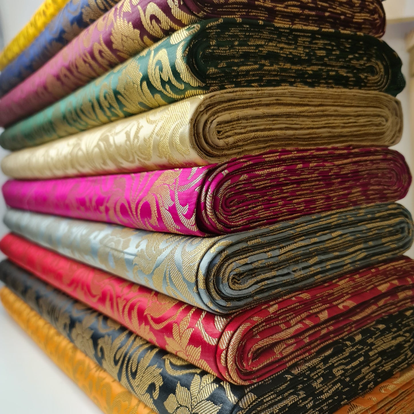 Luxurious Floral Banarasi Brocade Fabric – Premium Indian Gold Metallic Jacquard Woven Material 44" Wide