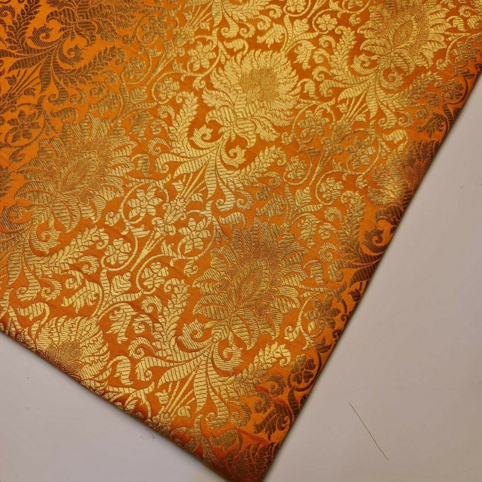 Floral Gold Leaf Damask Banarasi Brocade Fabric – Ornamental Metallic Indian Jacquard 44