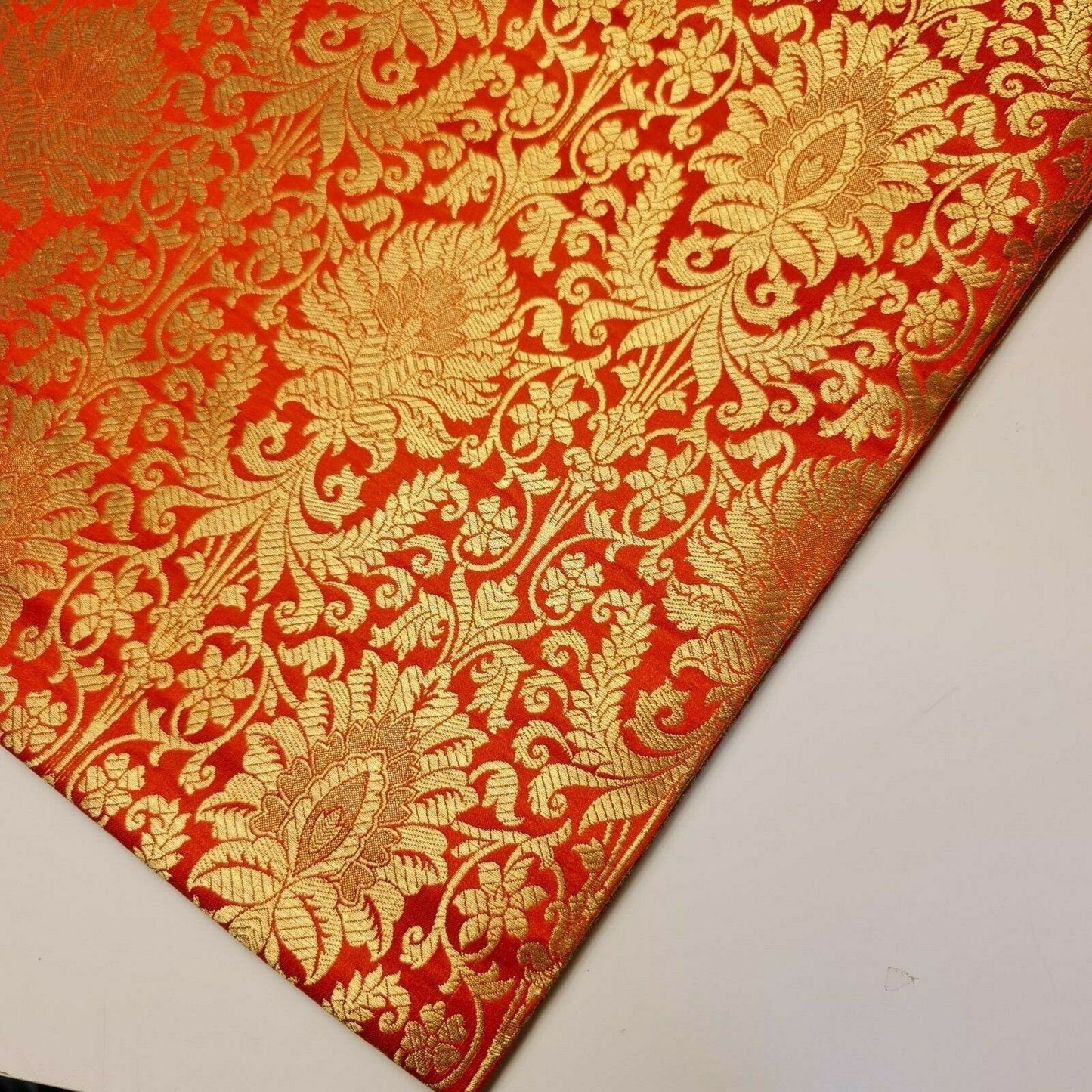Floral Gold Leaf Damask Banarasi Brocade Fabric – Ornamental Metallic Indian Jacquard 44" Wide