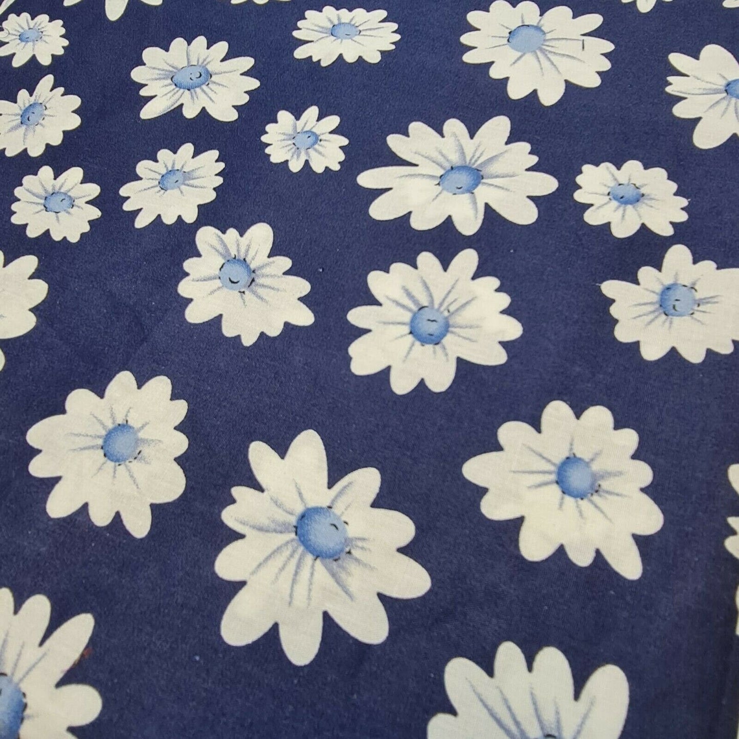 100% Cotton Poplin Daisy Flower Fabric Dress Craft Quilting Costume Material 58" By The Meter (Print -5)