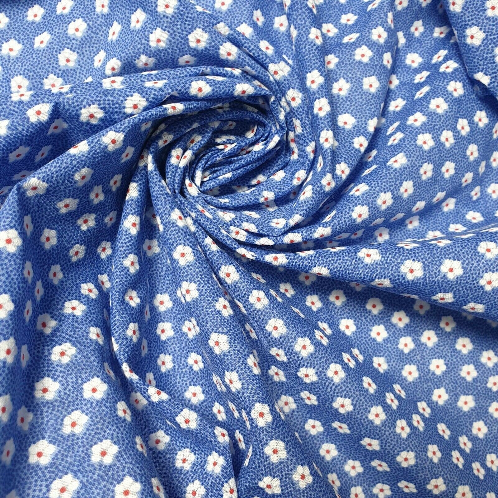 Floral Ditsy Polycotton Fabric – 44