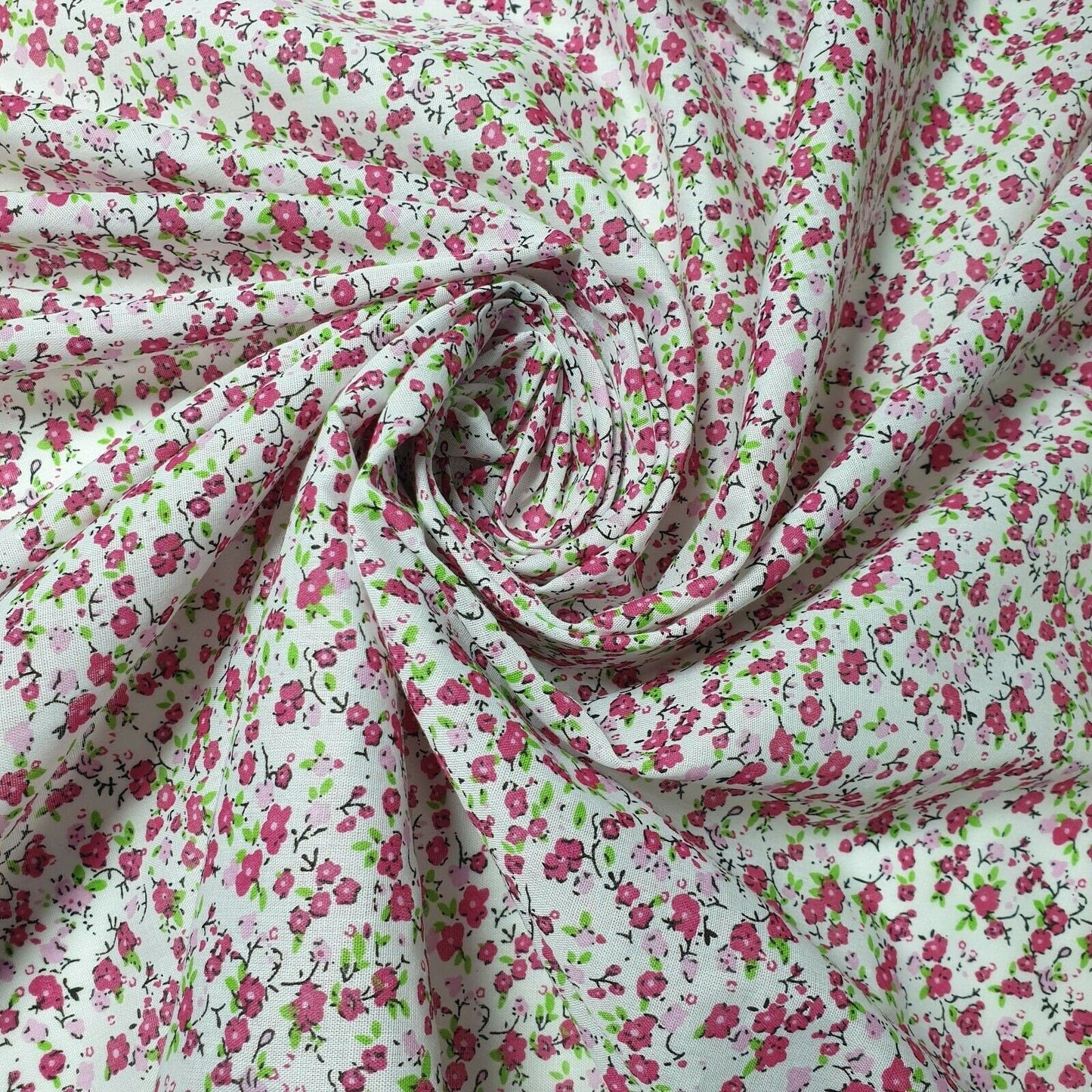 Printed Polycotton Fabric – 44" Wide – Floral, Animal, Nautical, Stars, Stripes, Fruit & Seasonal Craft Material by the Metre