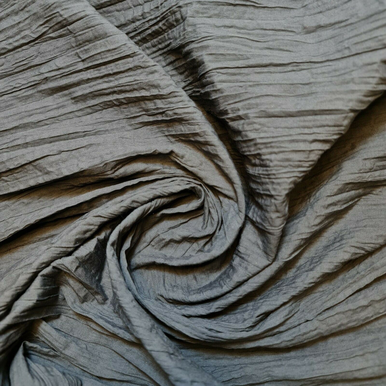 Creased Crinkle 100% Cotton Fabric – 55