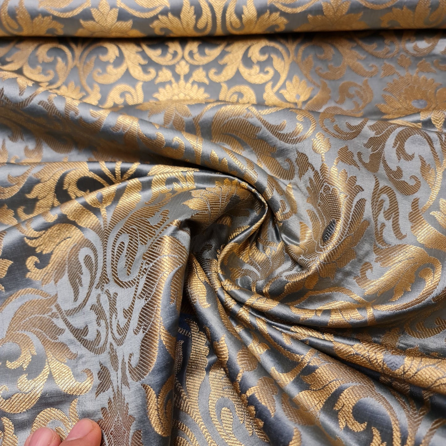 Luxurious Floral Banarasi Brocade Fabric – Premium Indian Gold Metallic Jacquard Woven Material 44" Wide