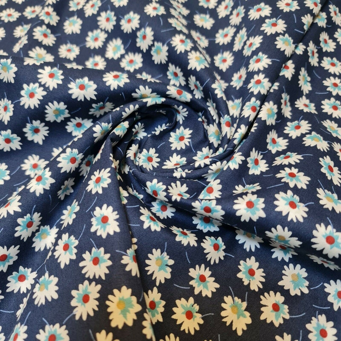 100% Cotton Poplin Daisy Daisy Flower Print Fabric Dress Craft Soft Fabric 58"