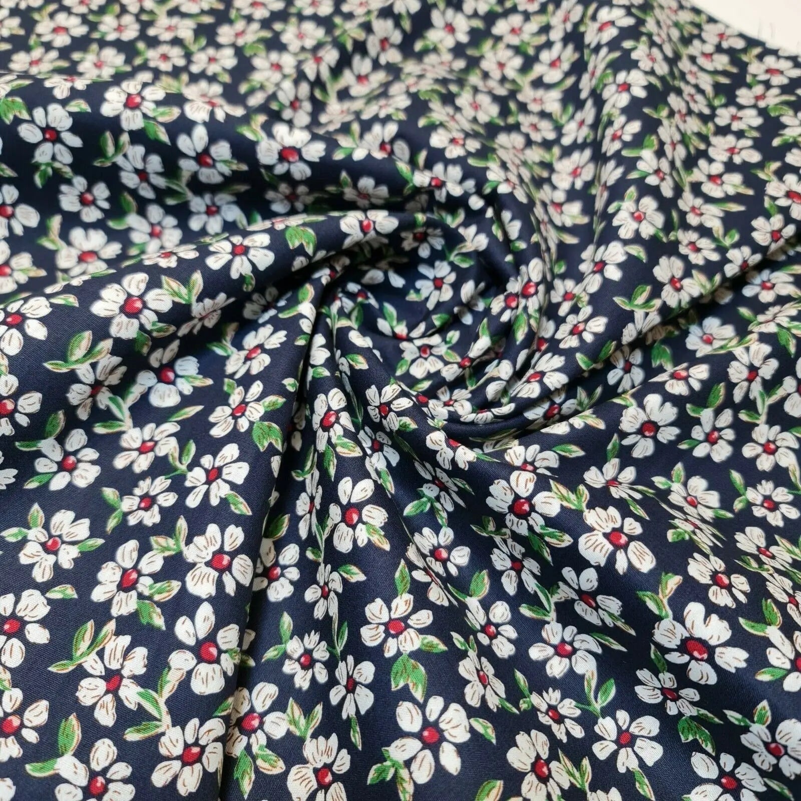 Spring Floral 100% Cotton Poplin Daisy Flower Print Fabric | 58
