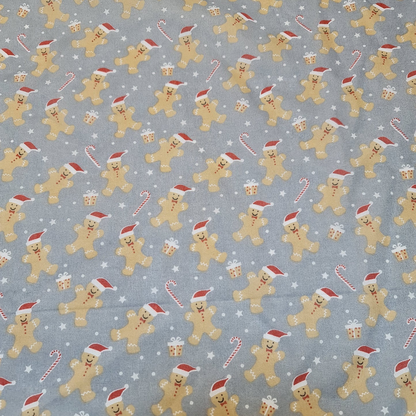 Christmas Festive Polycotton Print Fabric – 44" Wide Craft & Dressmaking Material by the Metre
