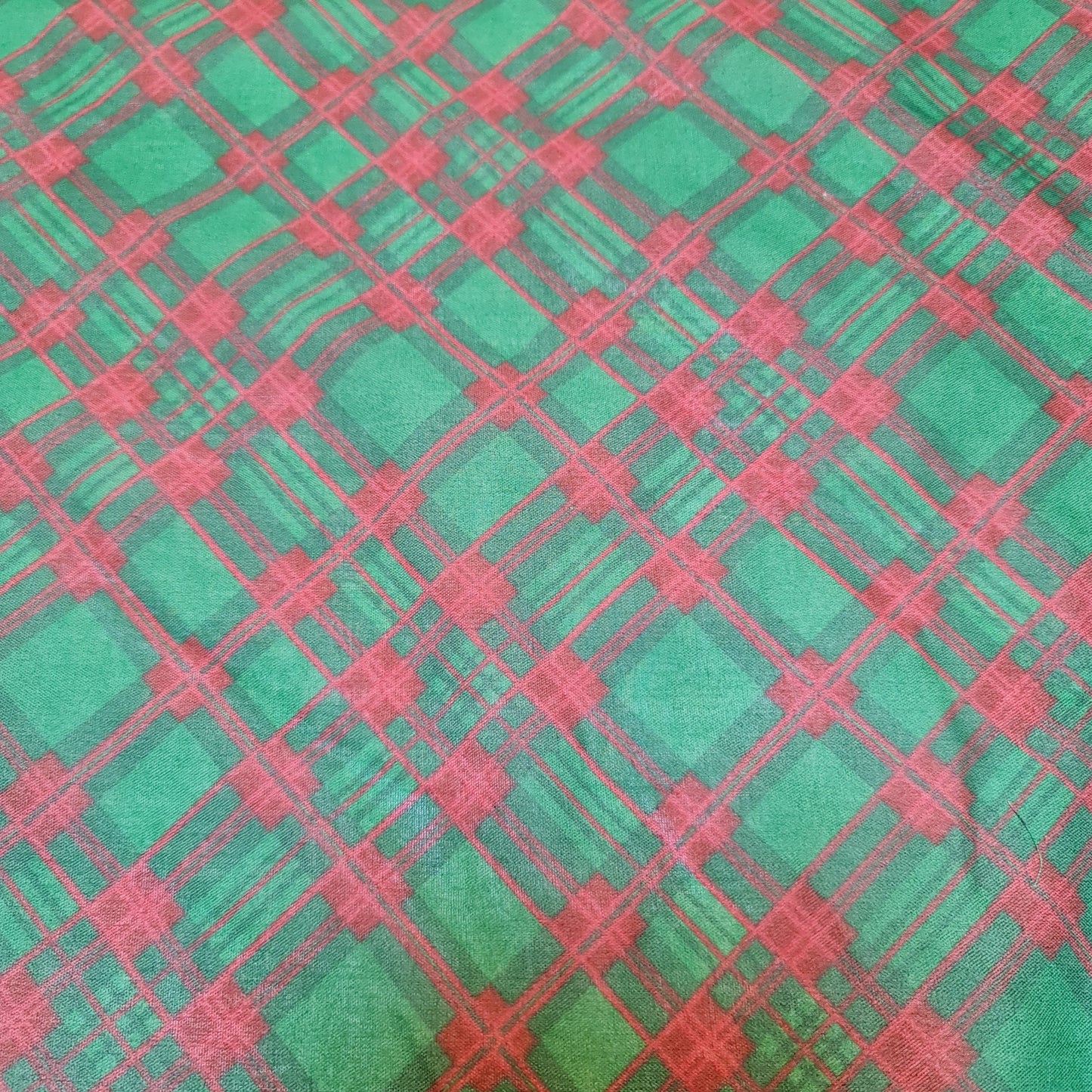 Christmas Festive Polycotton Print Fabric – 44" Wide Craft & Dressmaking Material by the Metre
