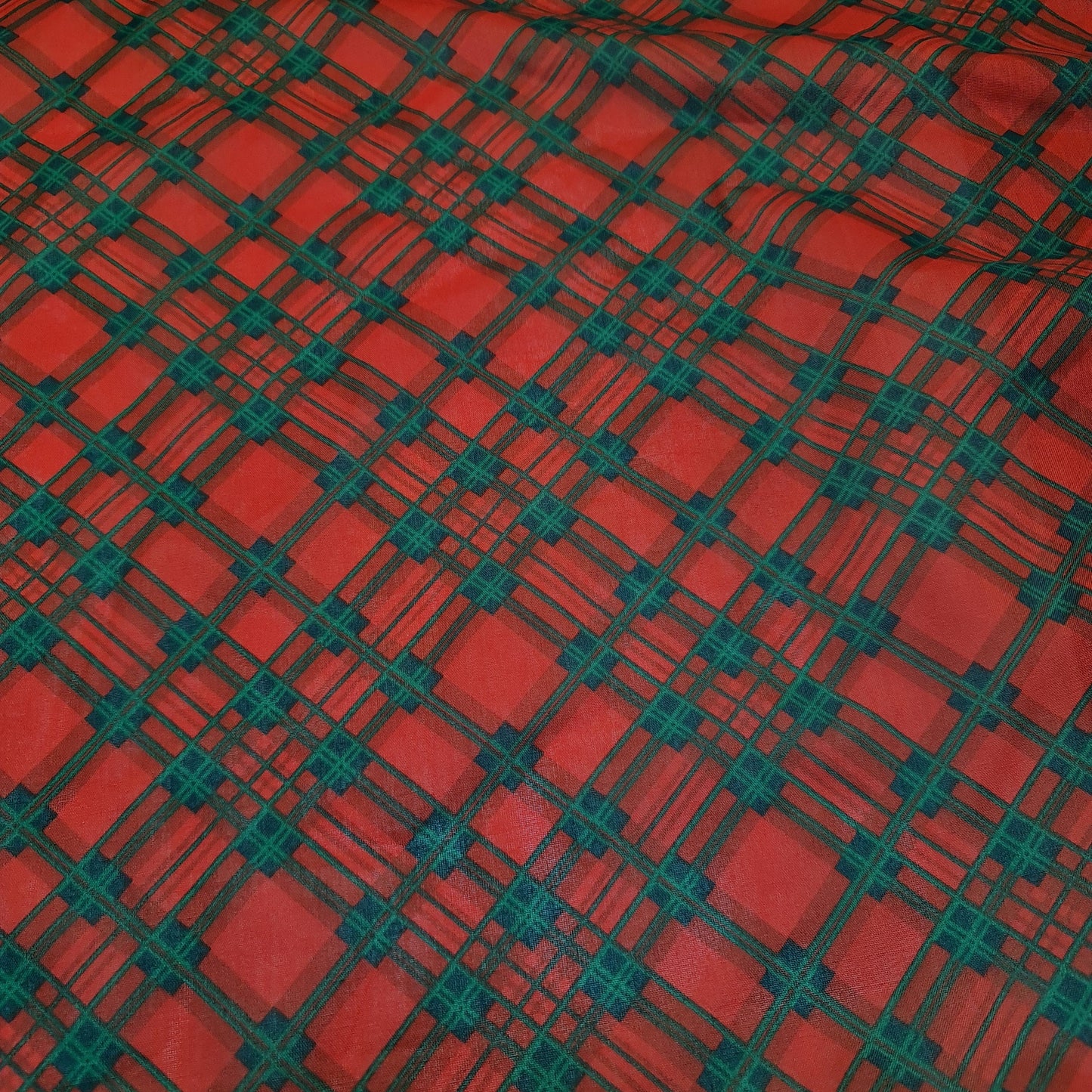Christmas Festive Polycotton Print Fabric – 44" Wide Craft & Dressmaking Material by the Metre