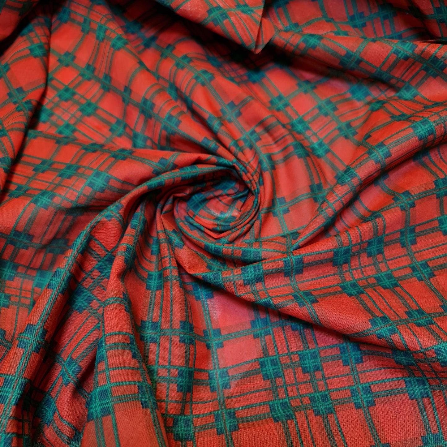 Christmas Festive Polycotton Print Fabric – 44" Wide Craft & Dressmaking Material by the Metre