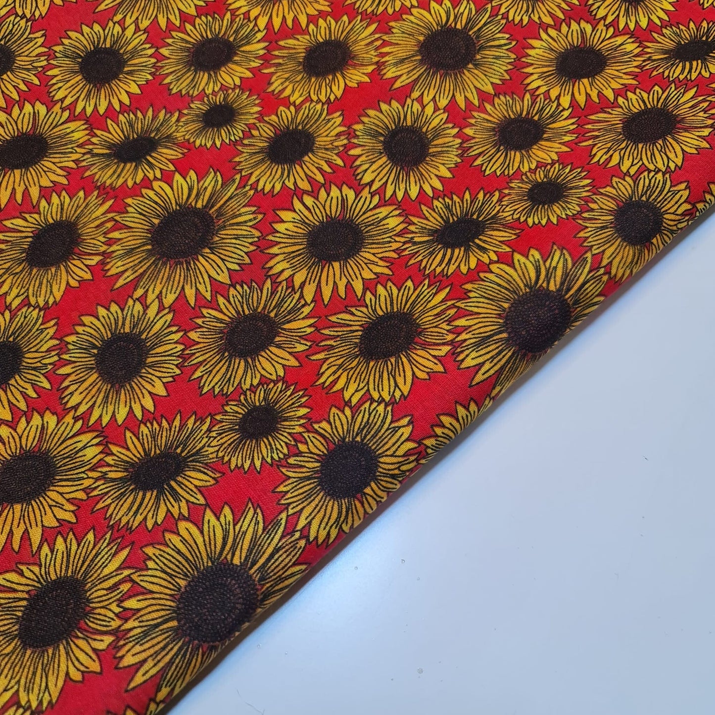 Printed Polycotton Fabric – 44" Wide – Floral, Animal, Nautical, Stars, Stripes, Fruit & Seasonal Craft Material by the Metre