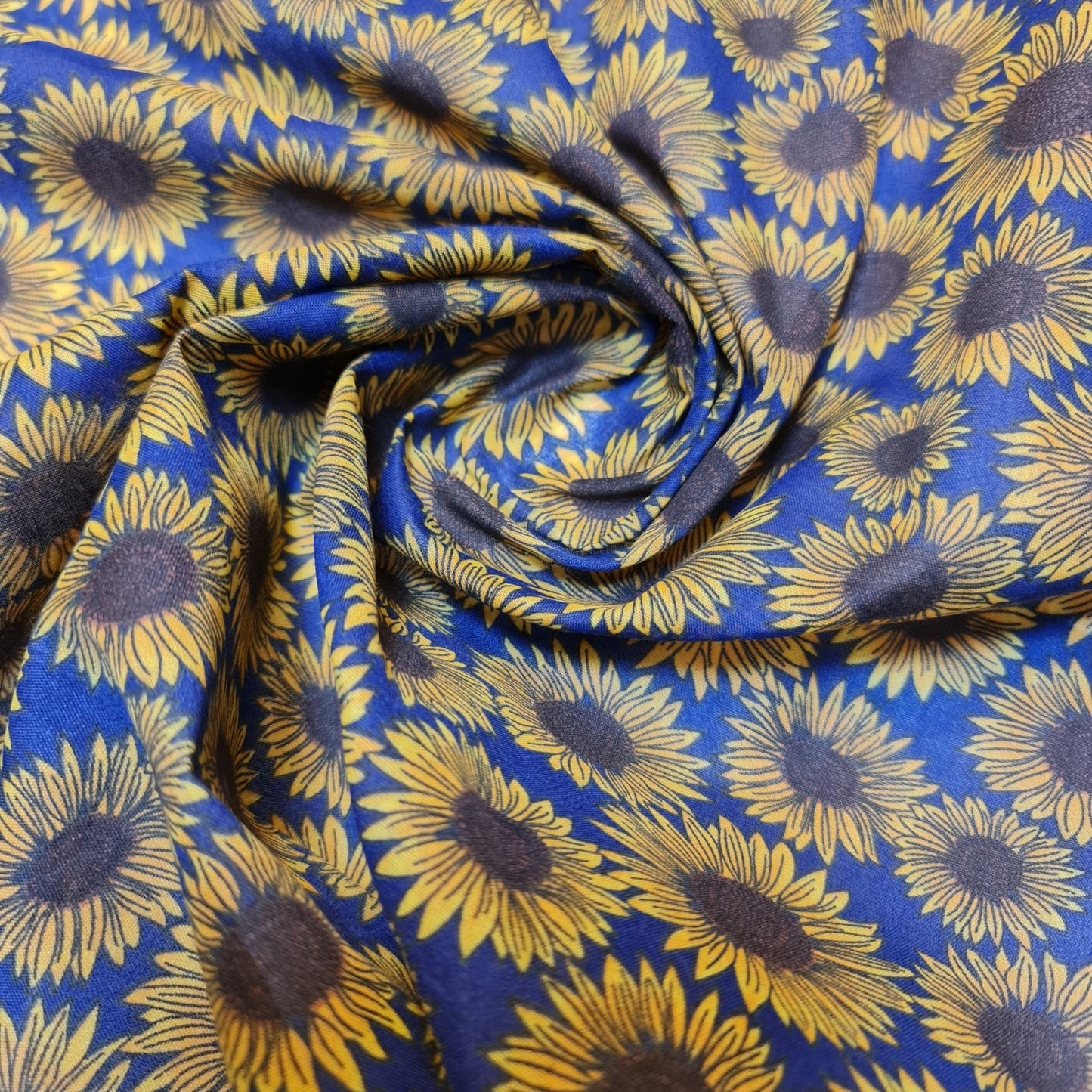 Printed Polycotton Fabric – 44" Wide – Floral, Animal, Nautical, Stars, Stripes, Fruit & Seasonal Craft Material by the Metre