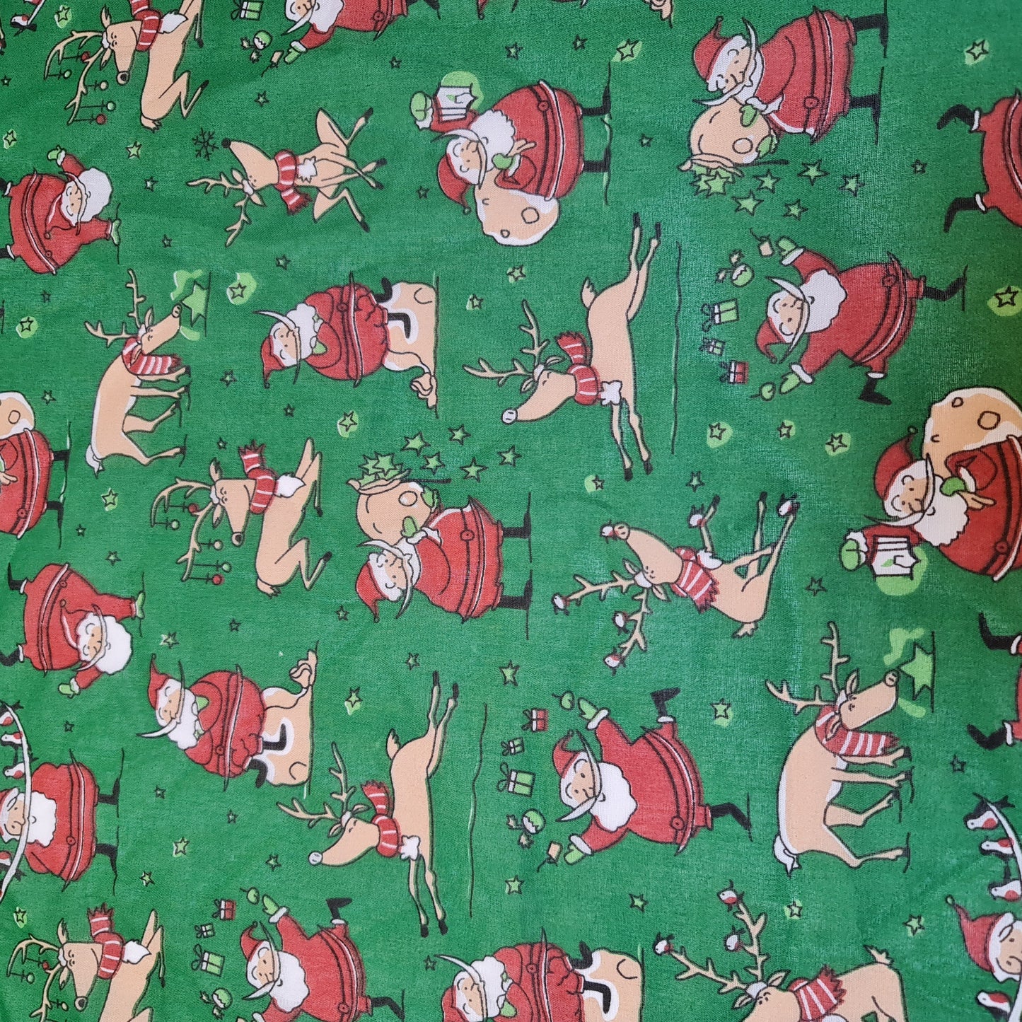 Christmas Festive Polycotton Print Fabric – 44" Wide Craft & Dressmaking Material by the Metre