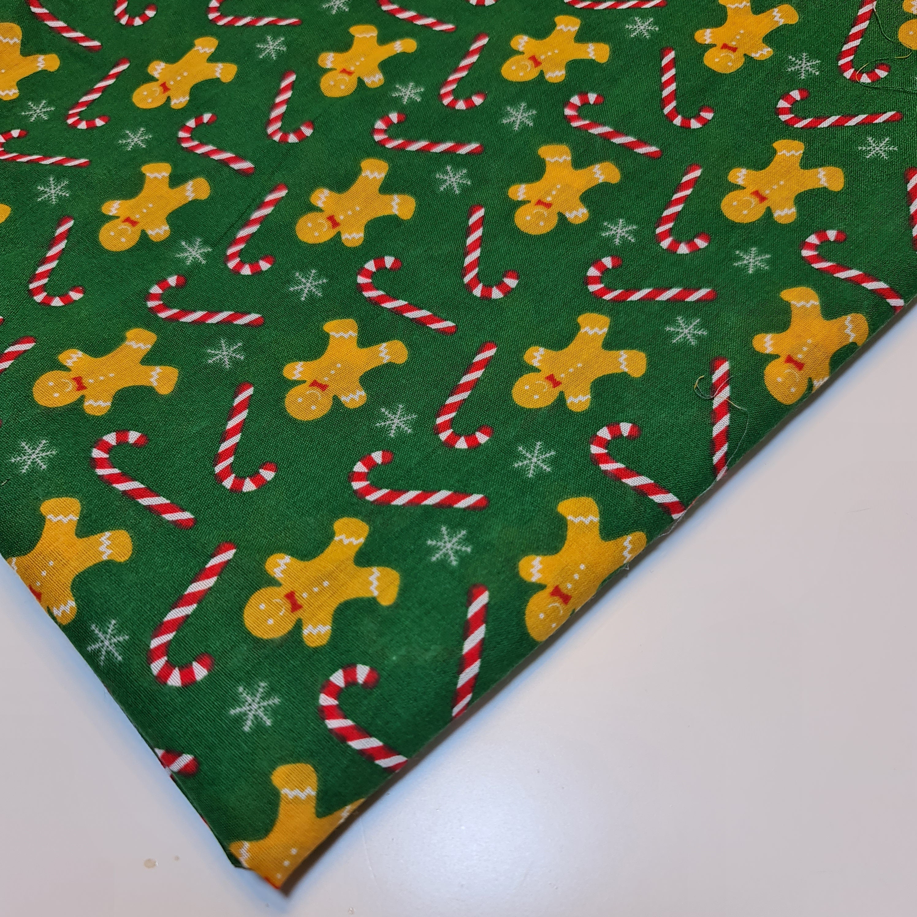 Christmas Festive Polycotton Print Fabric – 44