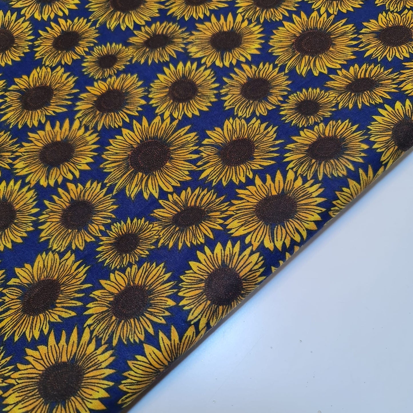 Printed Polycotton Fabric – 44" Wide – Floral, Animal, Nautical, Stars, Stripes, Fruit & Seasonal Craft Material by the Metre