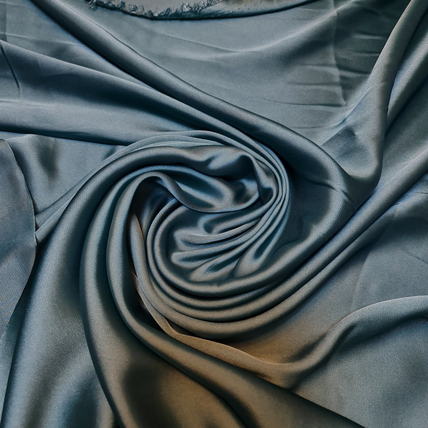 Silky Charmeuse Satin Fabric – 44" Wide Luxury Glossy Silk-Like Weave for Bridal Dress, Draping & Décor