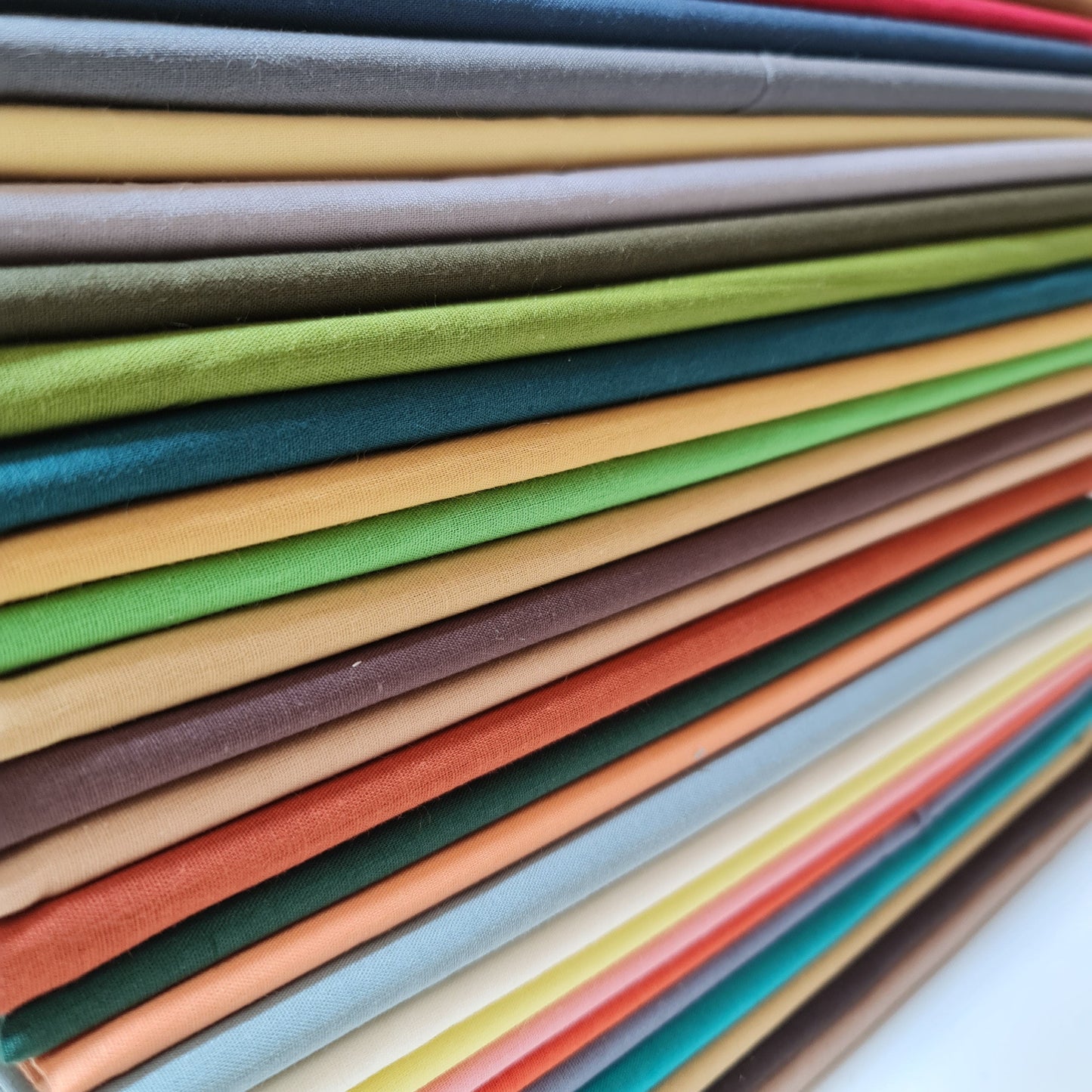 Plain 100% Cotton Fabric Material Fat Quarters Quilting Metre 30 Colours 44 Inch Wide  (Bottle Green)