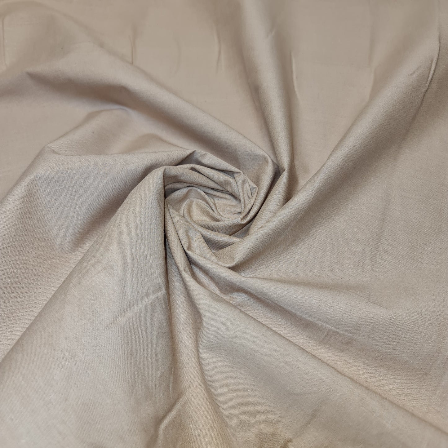 Plain 100% Cotton (Cambric) Fabric – 44" Wide Quilting, Dressmaking & Craft Material by the Metre