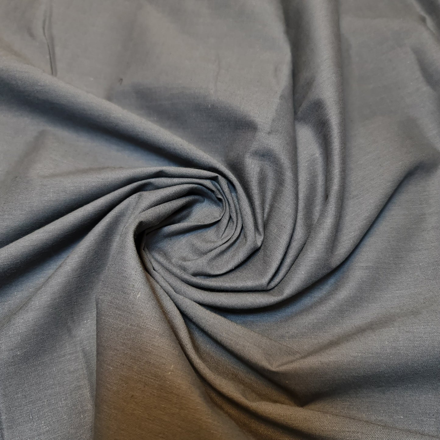 Plain 100% Cotton (Cambric) Fabric – 44" Wide Quilting, Dressmaking & Craft Material by the Metre