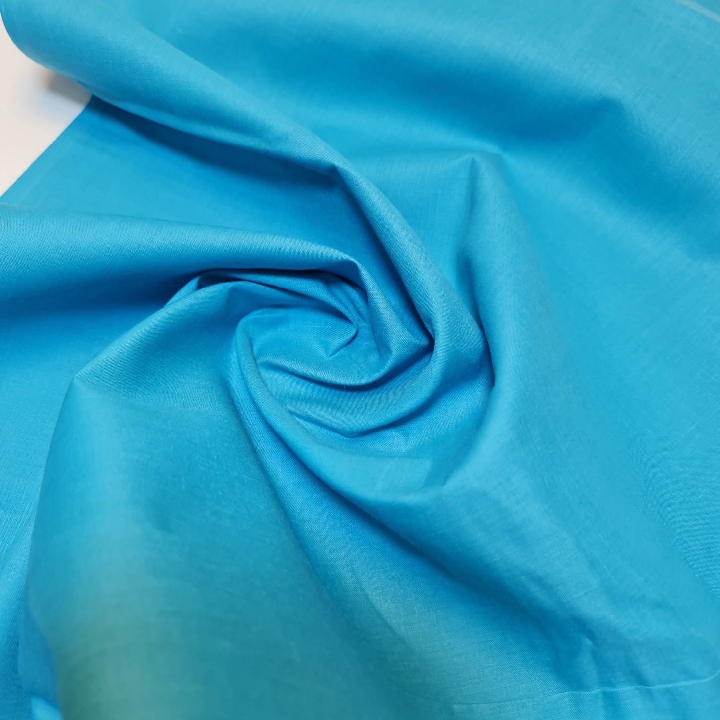 100% Cotton Voile / Rubia Cambric Mercerised Fabric – 90 cm Wide Plain Material for Dressmaking, Lining & Crafts
