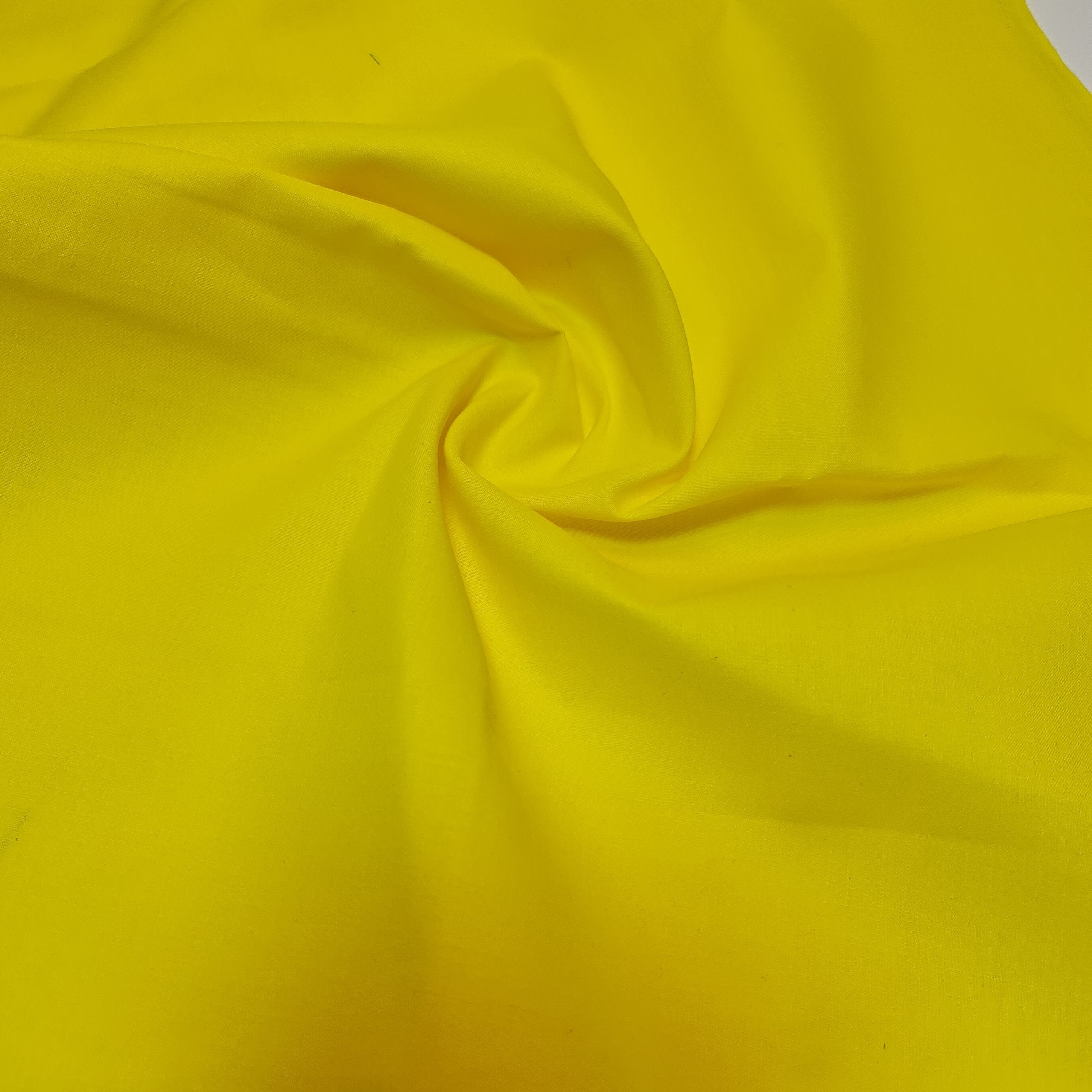100% Cotton Voile / Rubia Cambric Mercerised Fabric – 90 cm Wide Plain Material for Dressmaking, Lining & Crafts