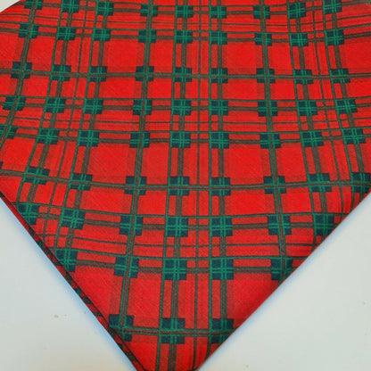 Christmas Festive Polycotton Print Fabric – 44" Wide Craft & Dressmaking Material by the Metre
