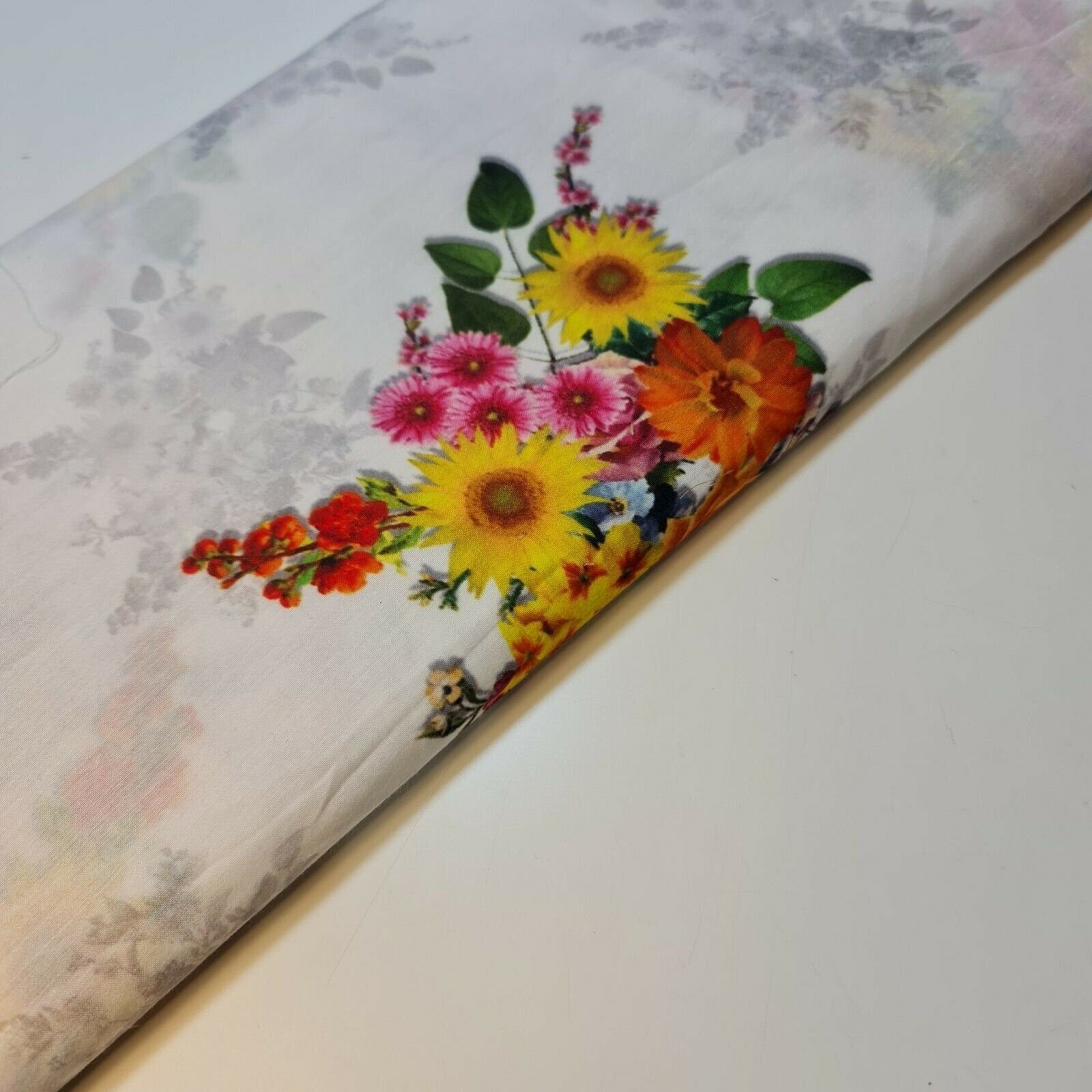 Floral Rose Soft Lawn Digital Print Craft Dress Material Polycotton Fabric 44