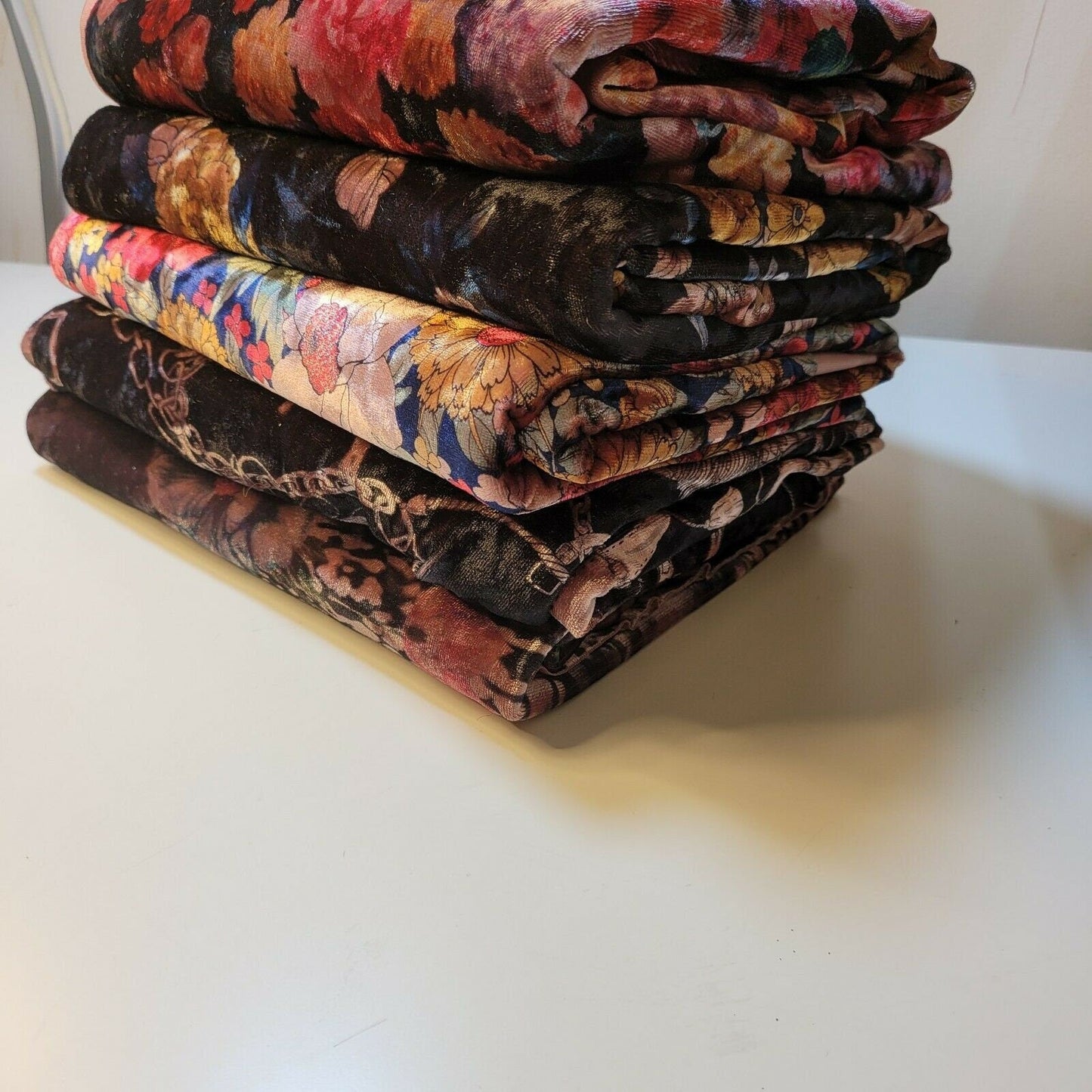 Stretch Animal & Floral Printed Velvet Fabric – 58" Wide Soft Upholstery, Patchwork & Craft Material