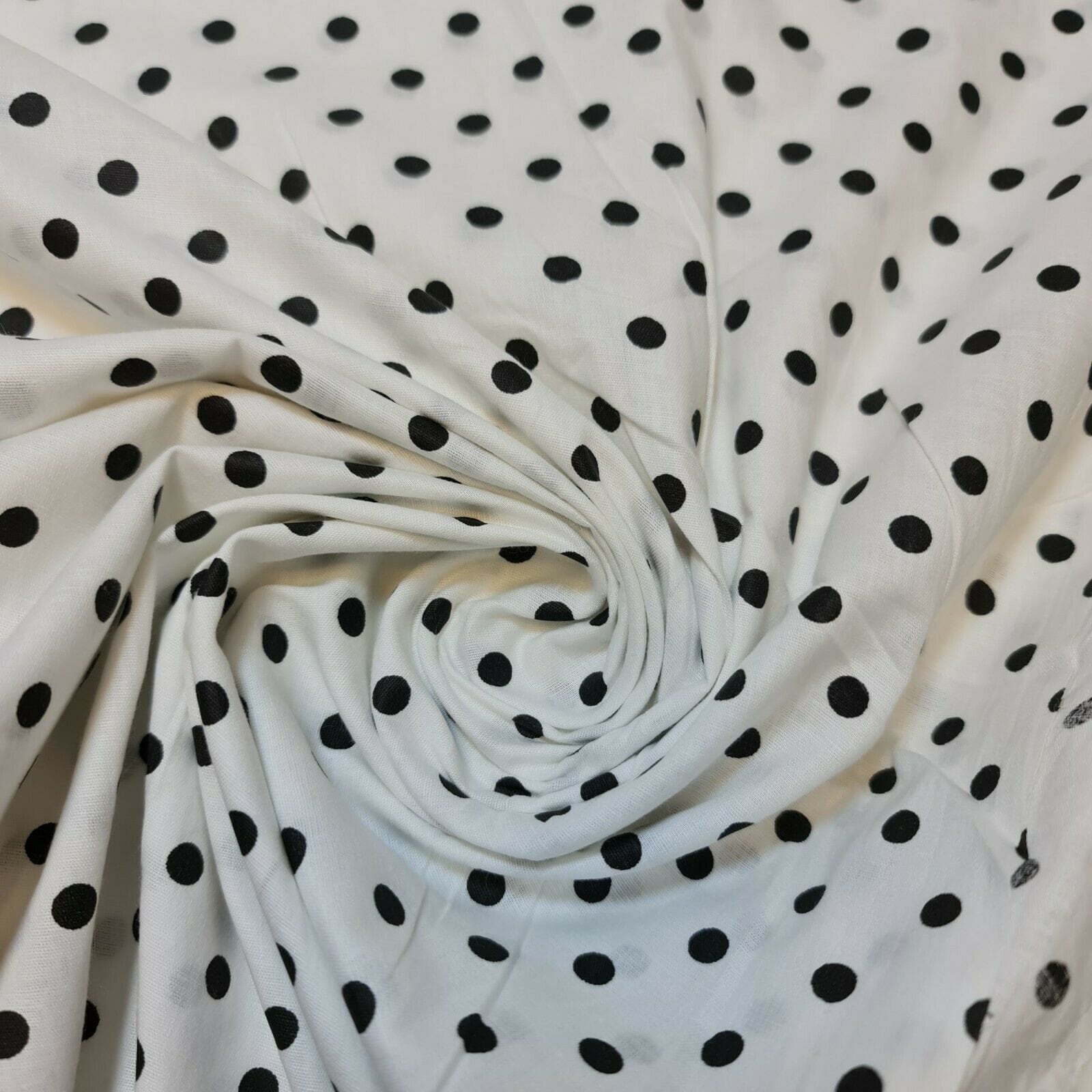 Clearance 100% Cotton Baby Ivory Leopard Ditsy Floral Dress Craft Material Meter