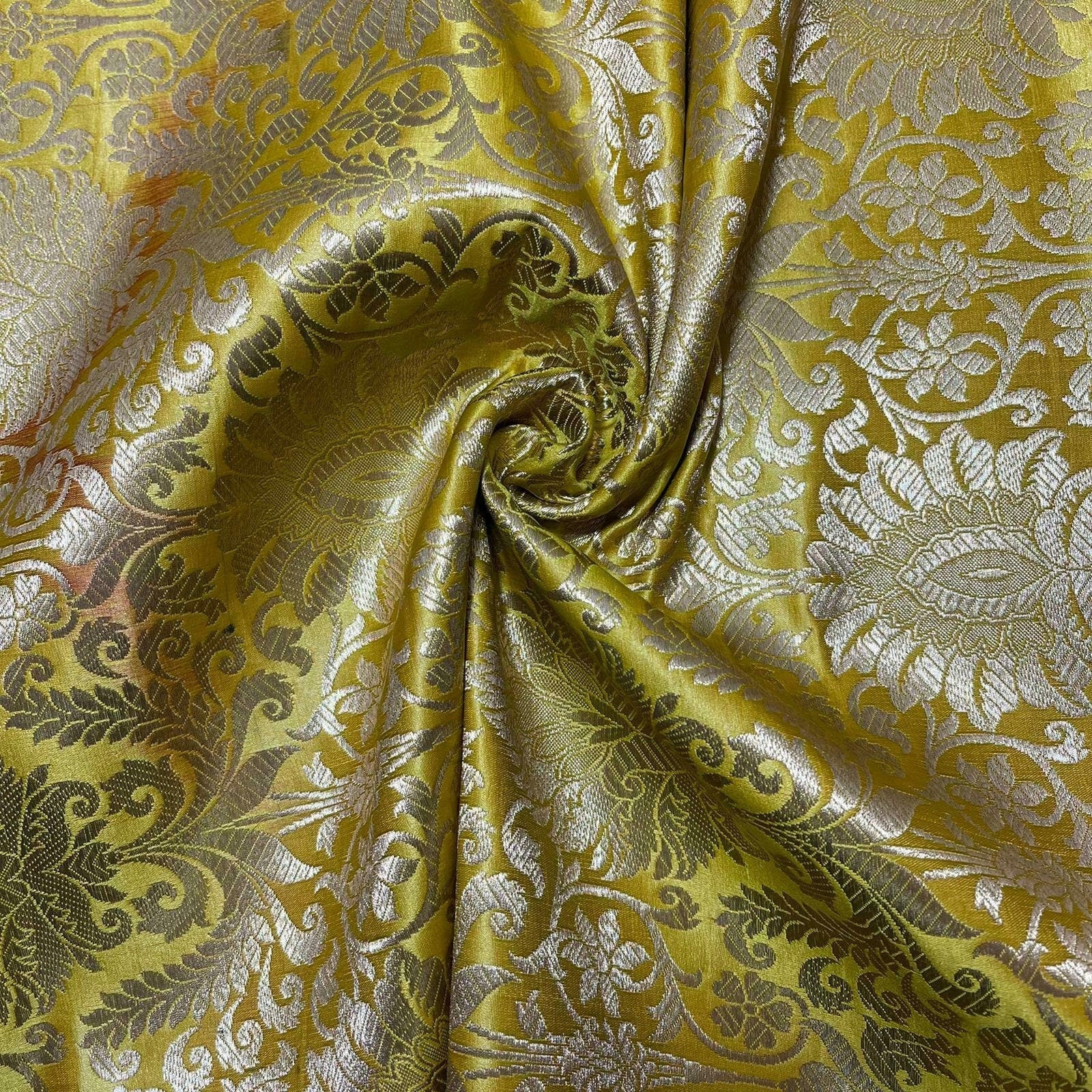 Floral Gold Leaf Damask Banarasi Brocade Fabric – Ornamental Metallic Indian Jacquard 44