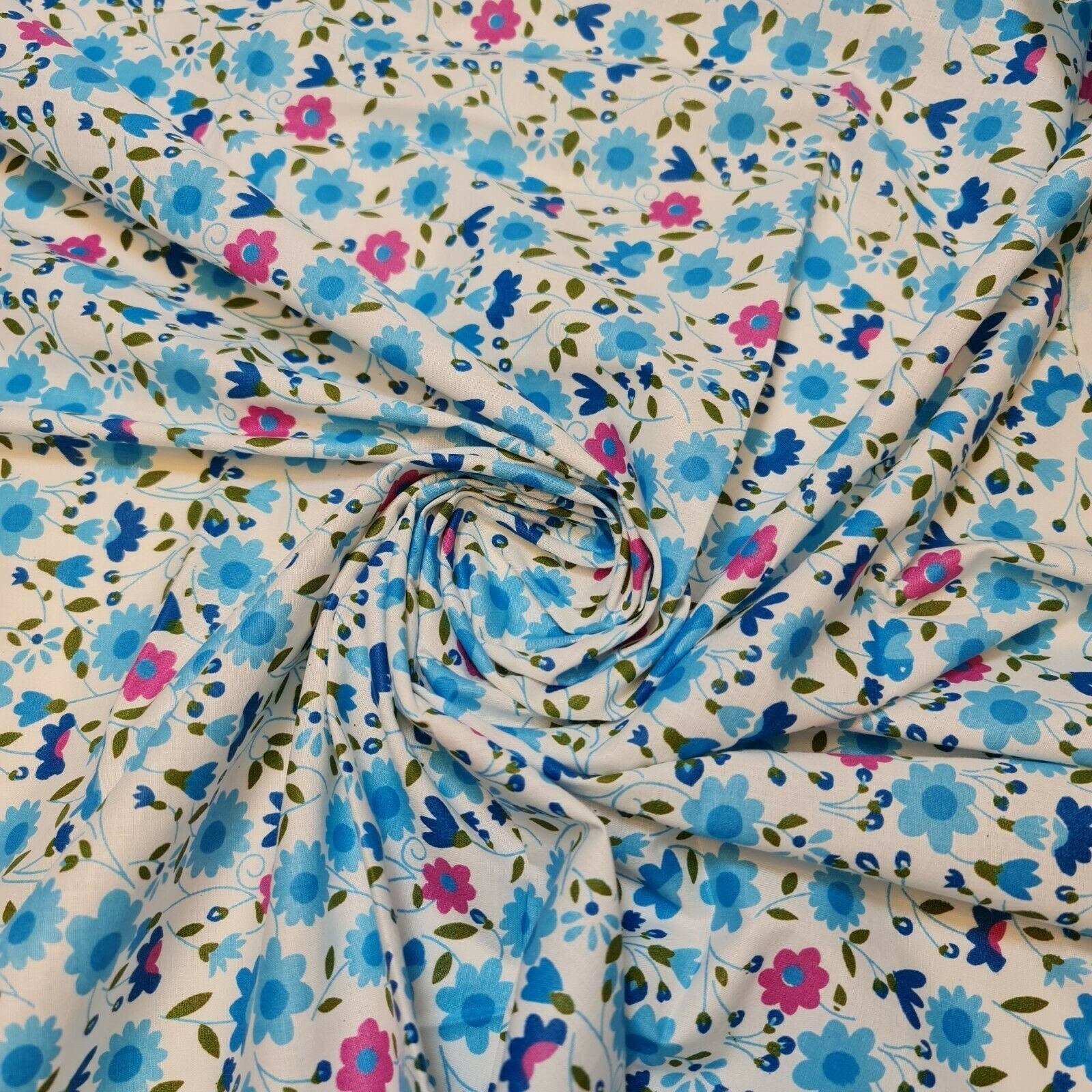 Clearance 100% Cotton Baby Ivory Leopard Ditsy Floral Dress Craft Material Meter