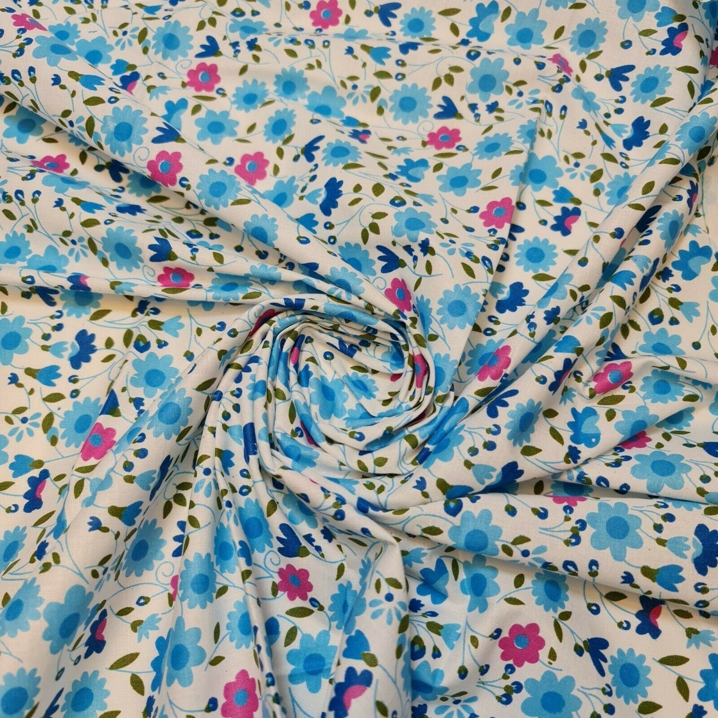 Clearance 100% Cotton Baby Ivory Leopard Ditsy Floral Dress Craft Material Meter
