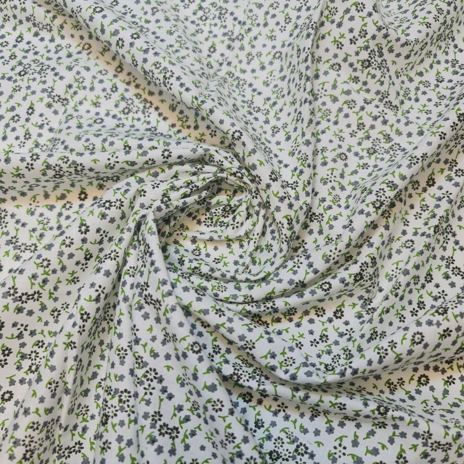 100% Cotton Baby Fabric Ivory Floral Vintage Ditsy Dress Craft Material Meter 44