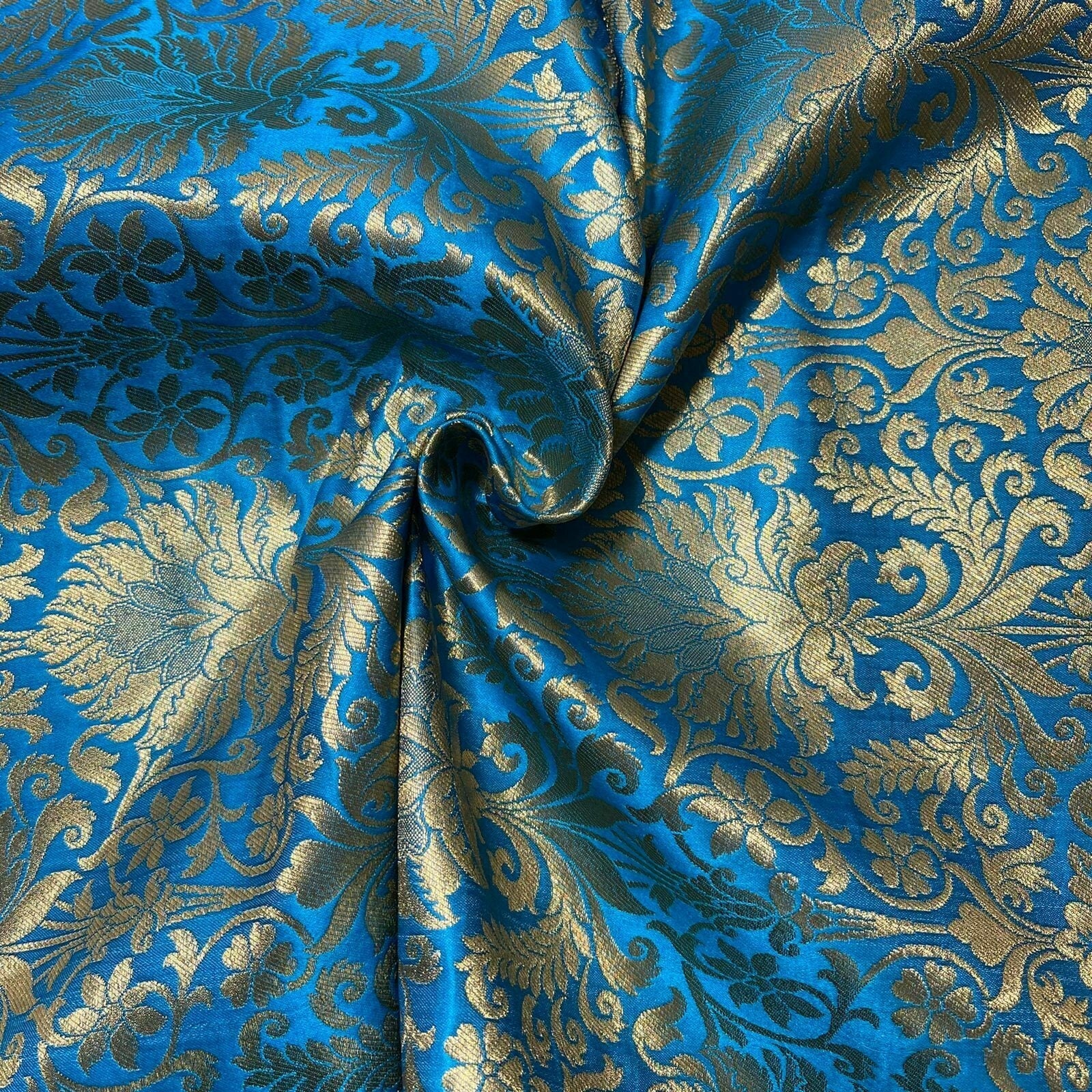 Floral Gold Leaf Damask Banarasi Brocade Fabric – Ornamental Metallic Indian Jacquard 44