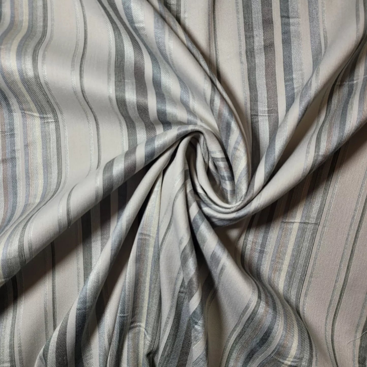Ex-Designer Stock Upholstery Fabrics – 58" Wide Premium Chenille, Velvet, Linen & Tweed for Soft Furnishing & Crafts