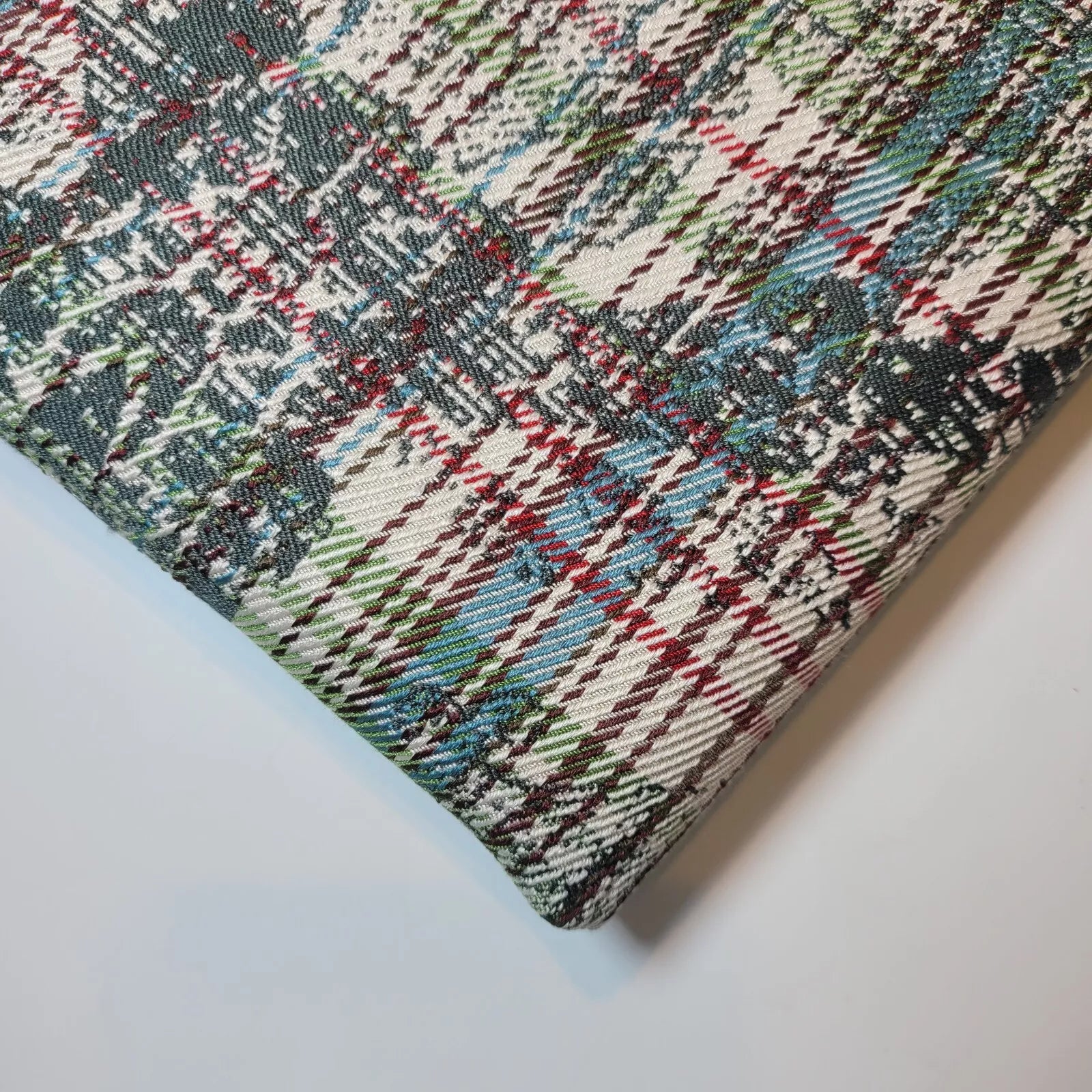Ex-Designer Stock Upholstery Fabrics – 58